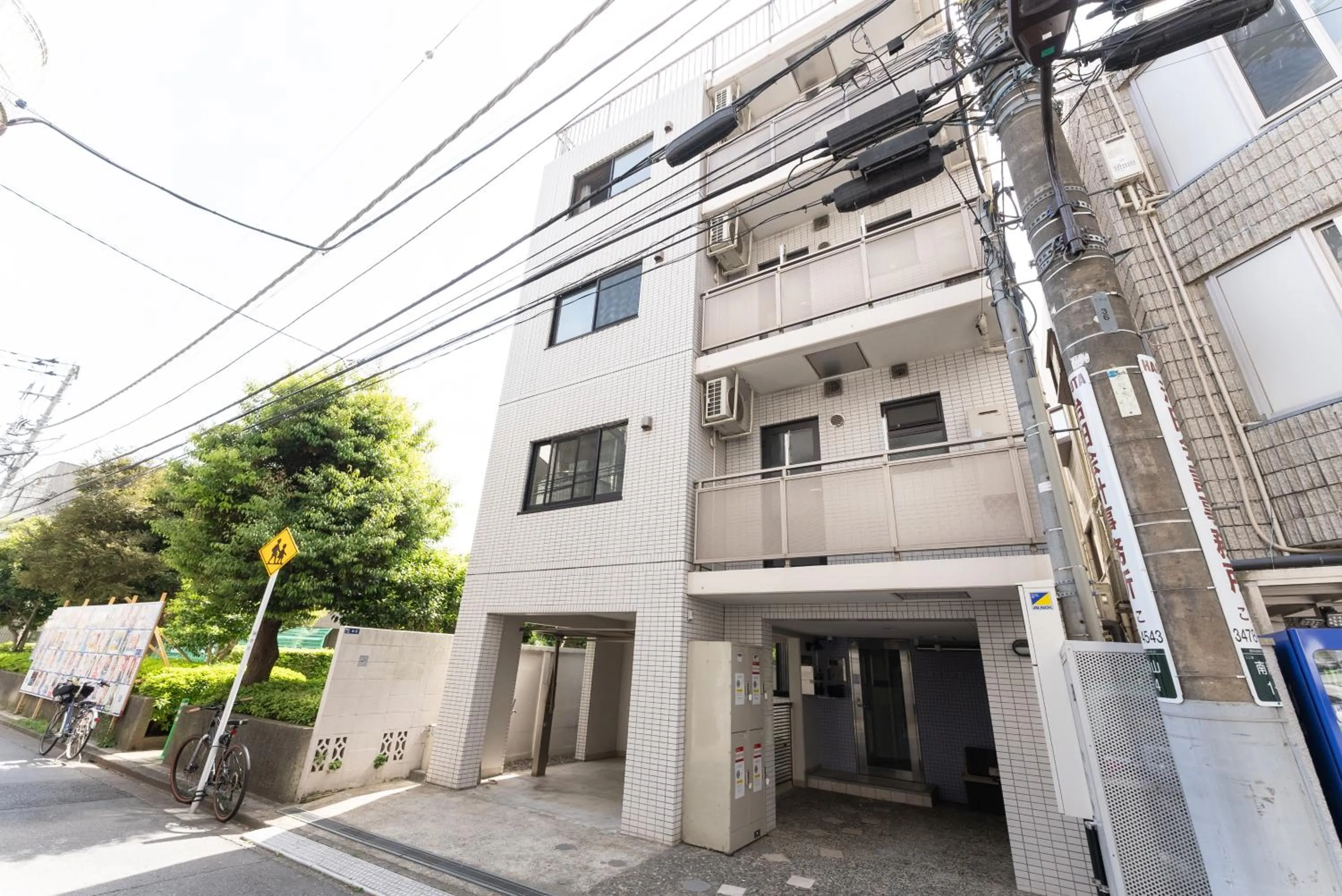 Property building in Minami-Aoyama-1st