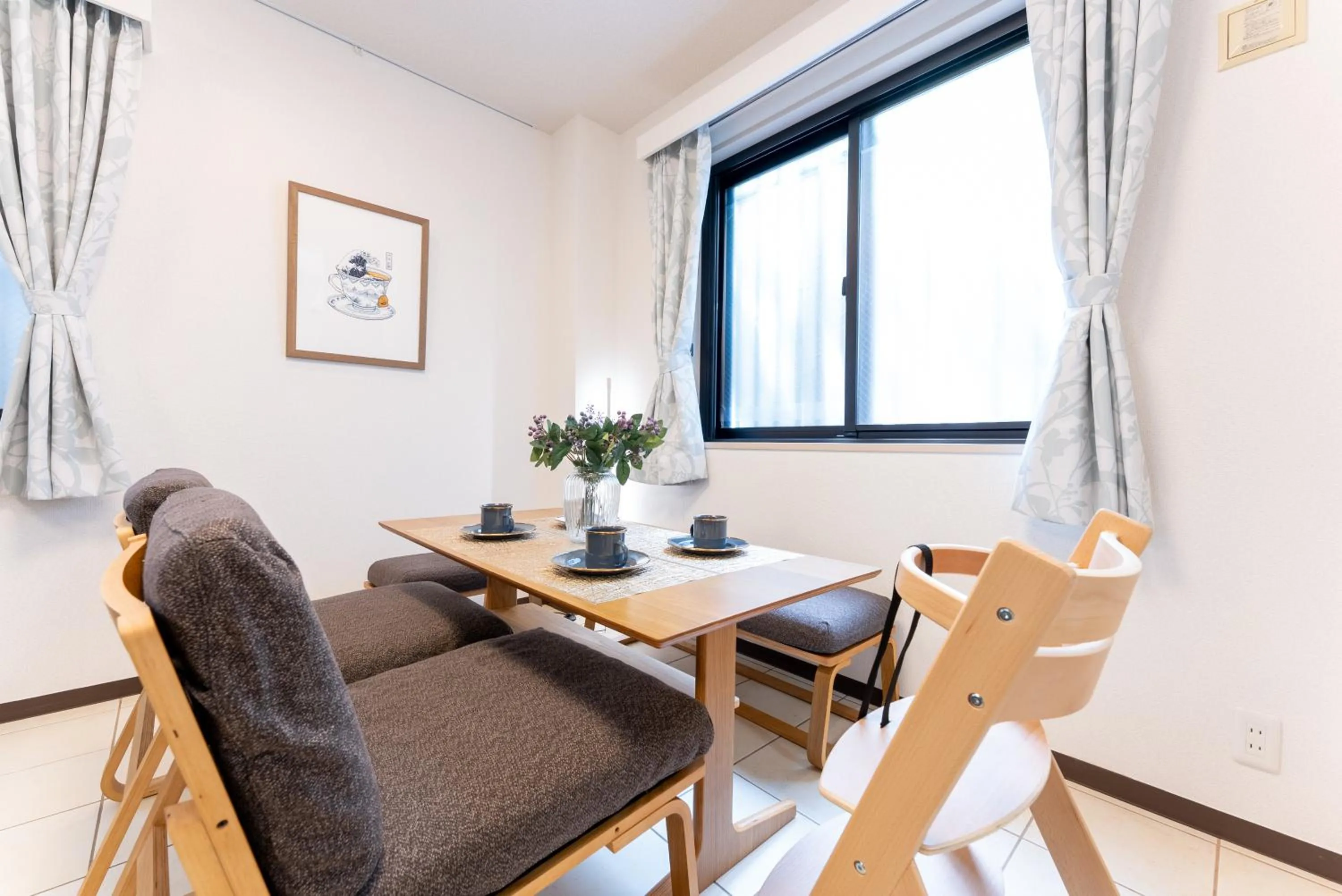 Dining area in Minami-Aoyama-1st