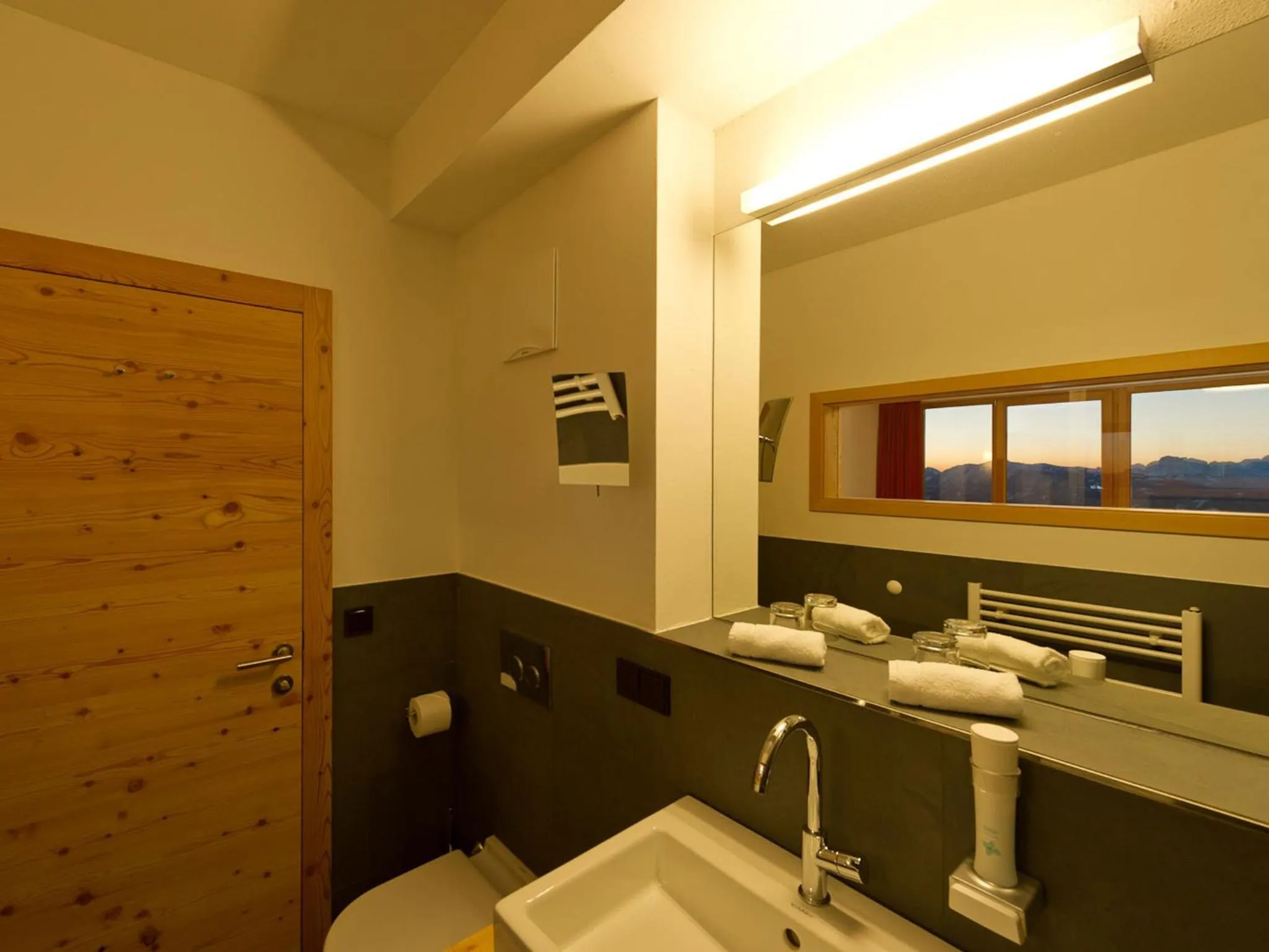 Bathroom in Alpinhotel Pacheiner