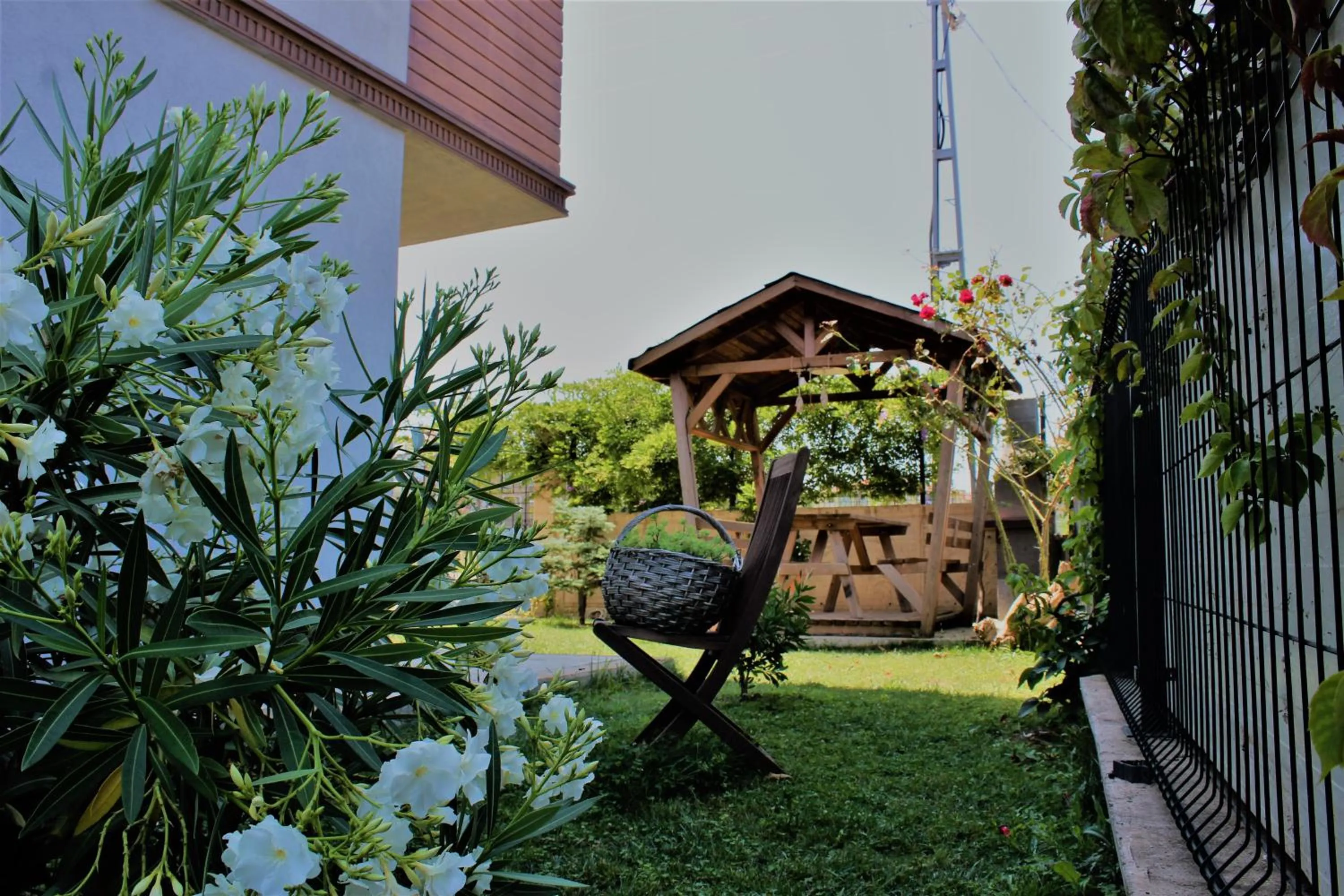 Garden in KUZEY OTEL