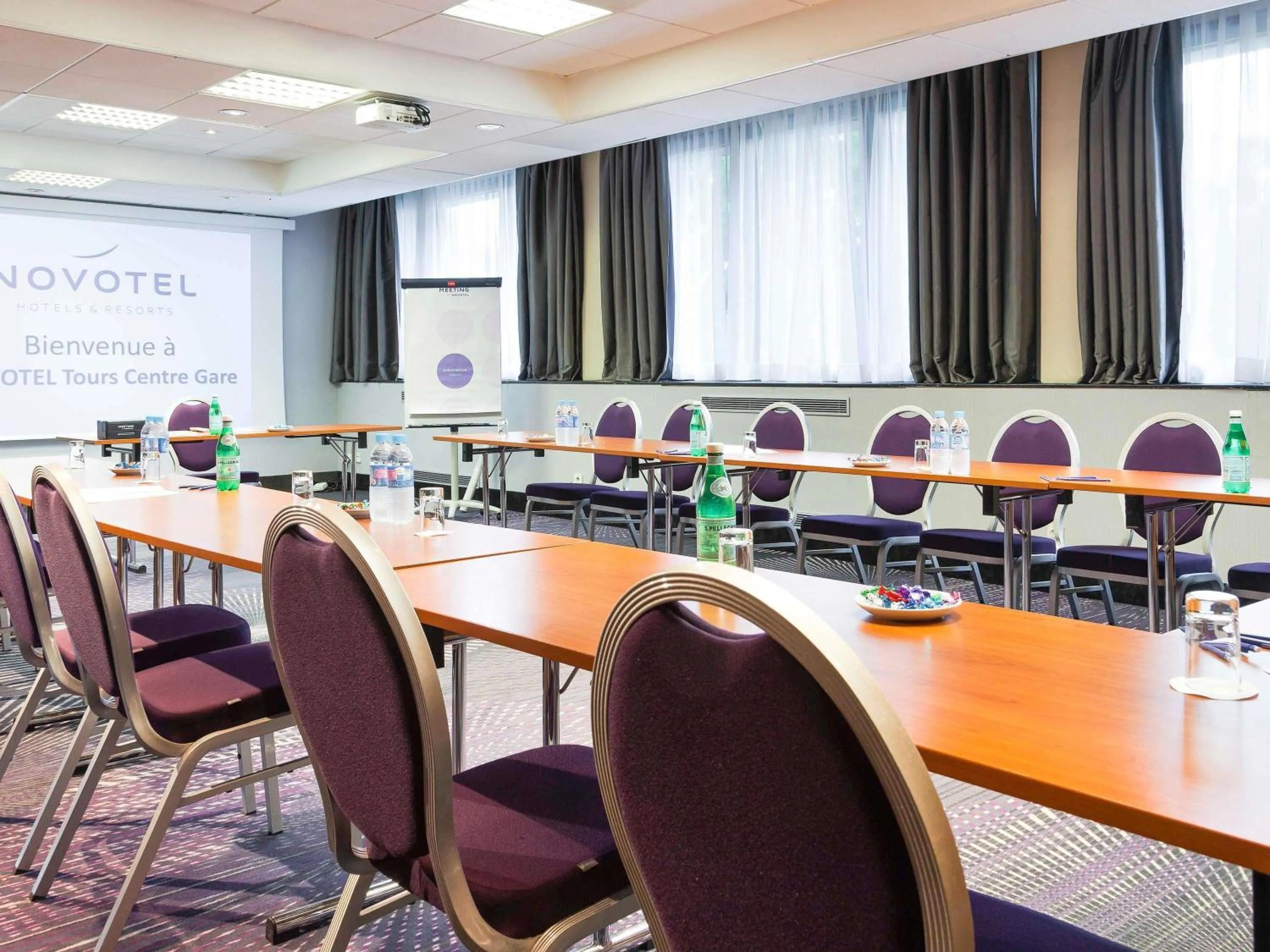 Meeting/conference room in Novotel Tours Centre Gare