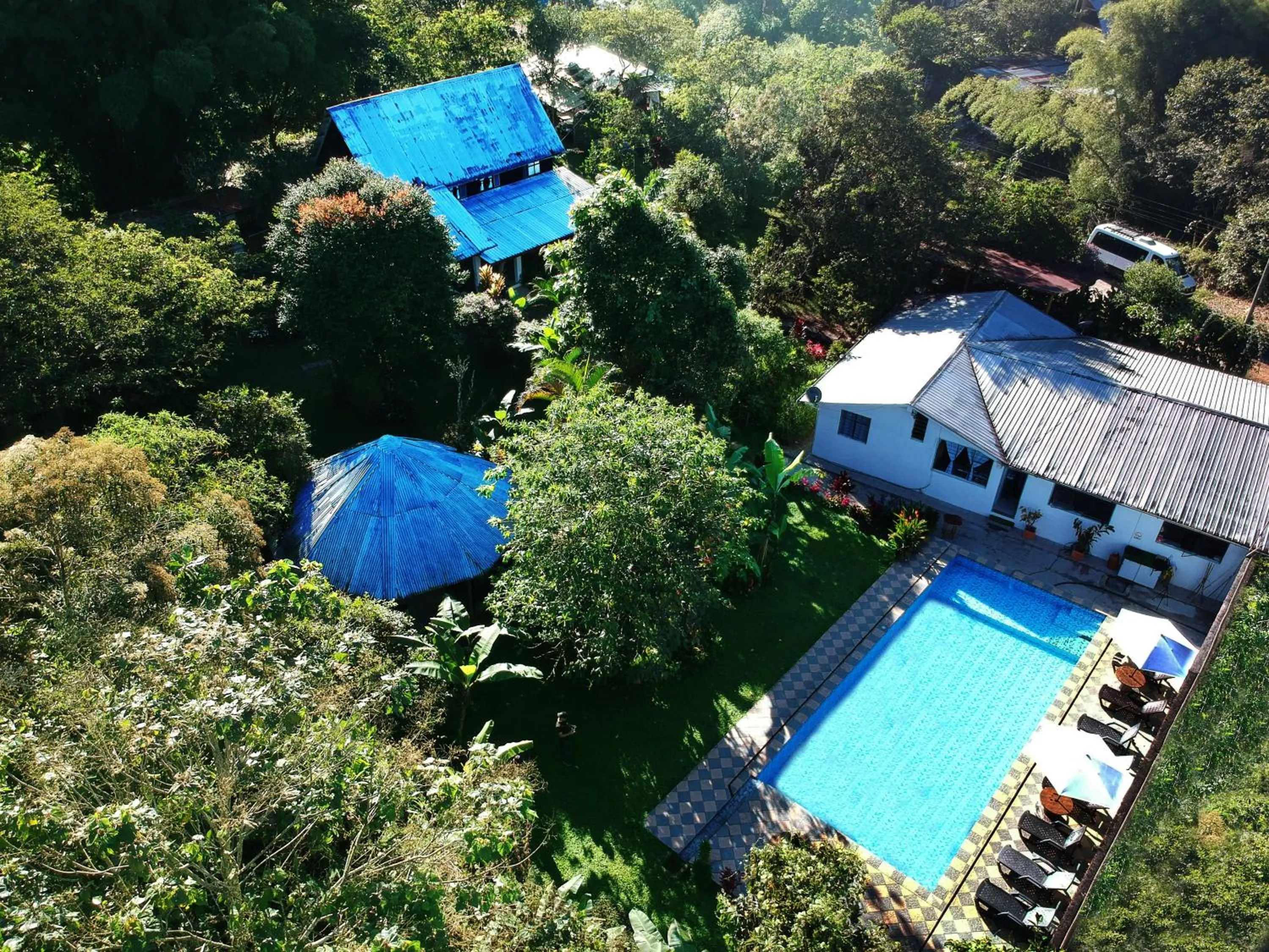 Property building in Casa de Piedra