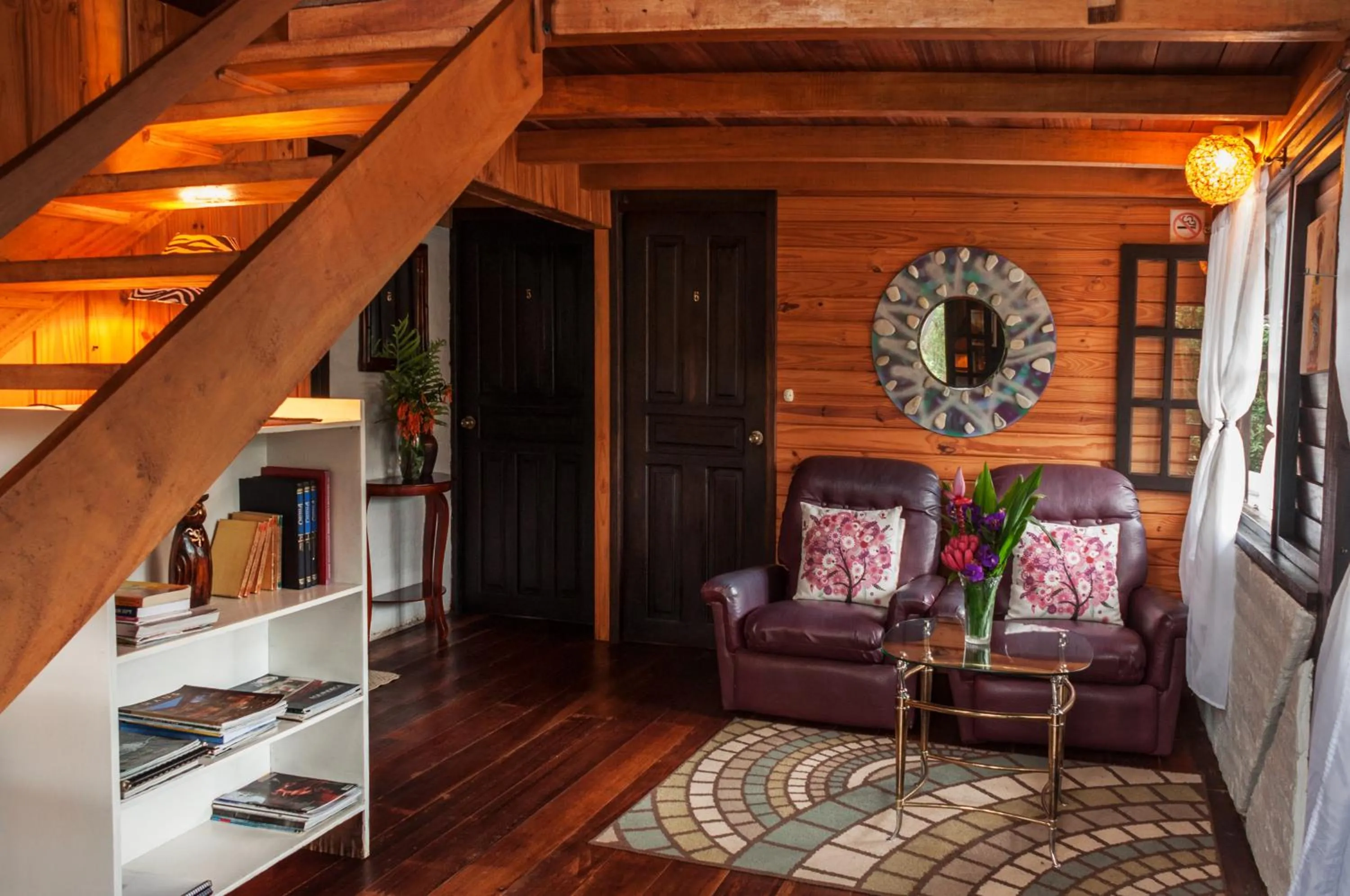 Library in Casa de Piedra