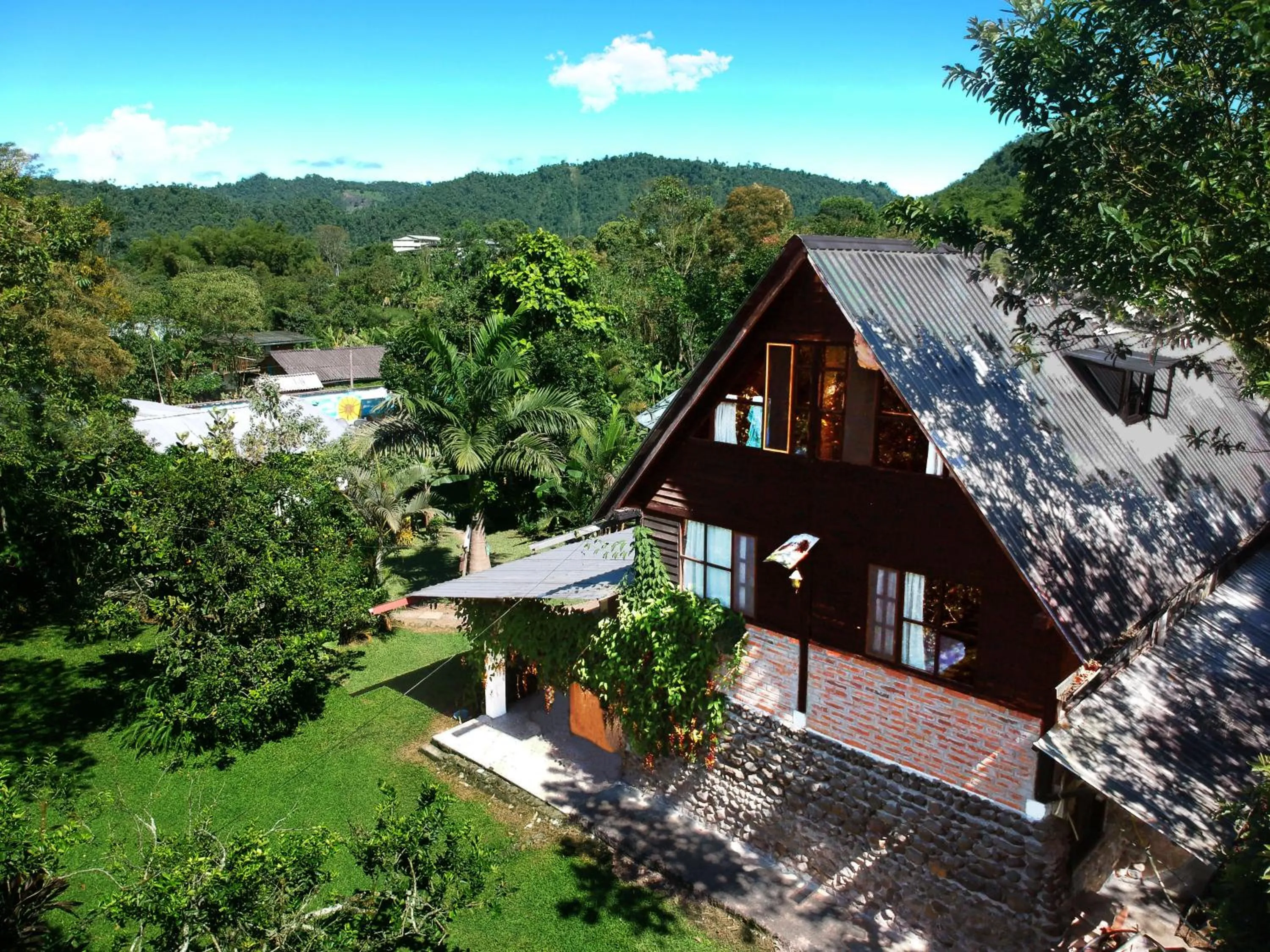 Property building in Casa de Piedra