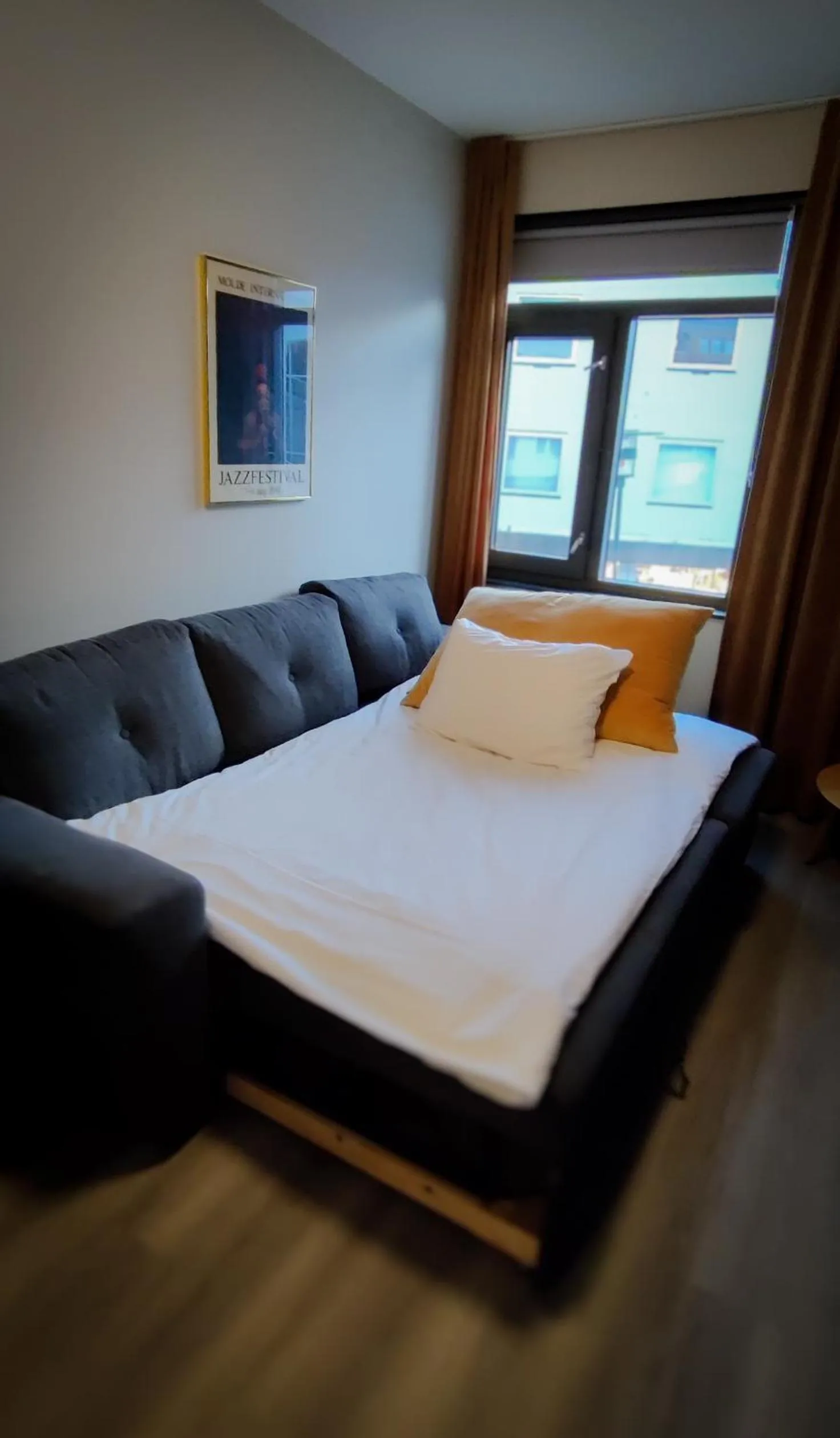 Bed in Hotell Molde