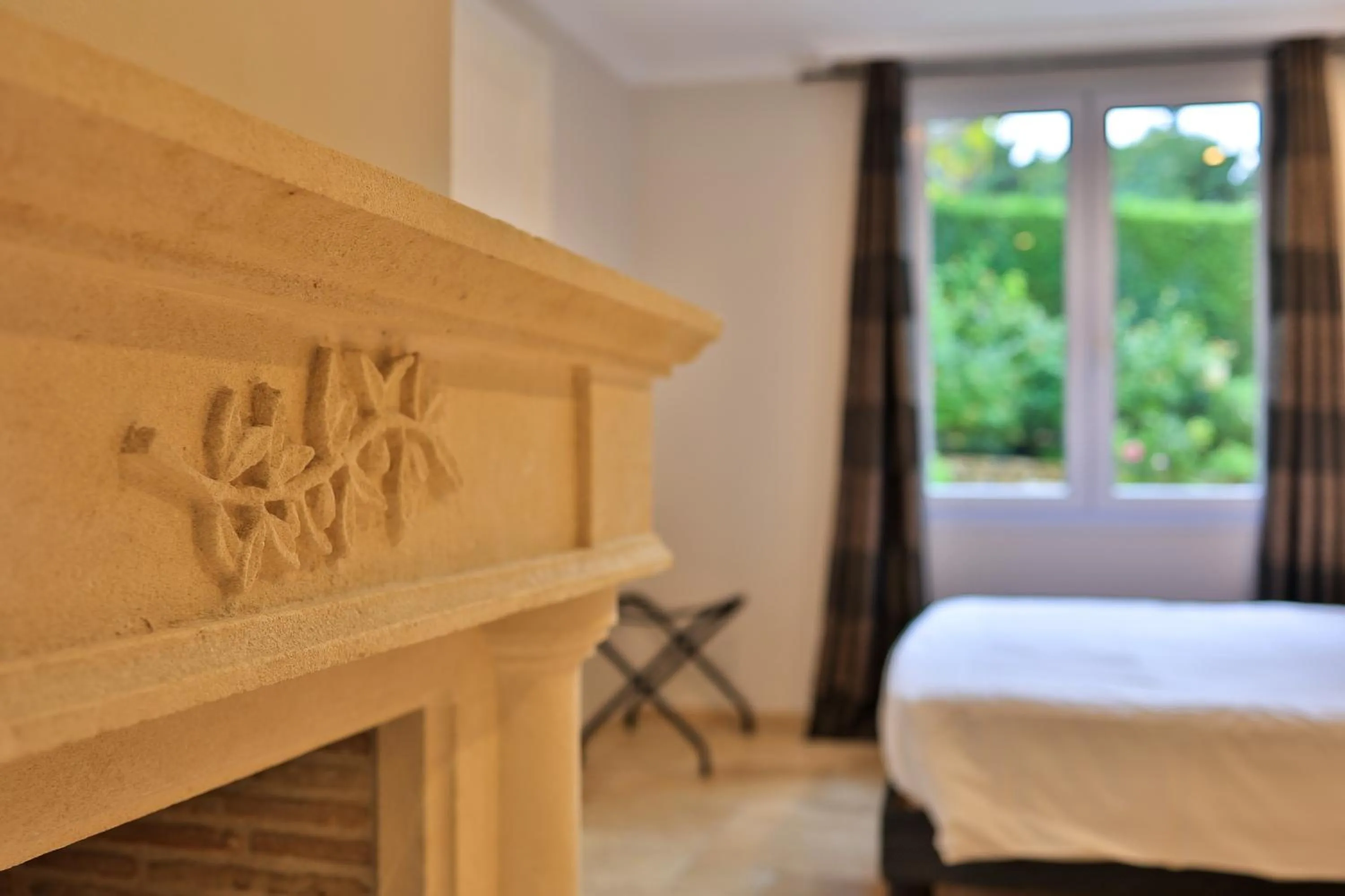 Bed in Emeraude Résidence Hotelière