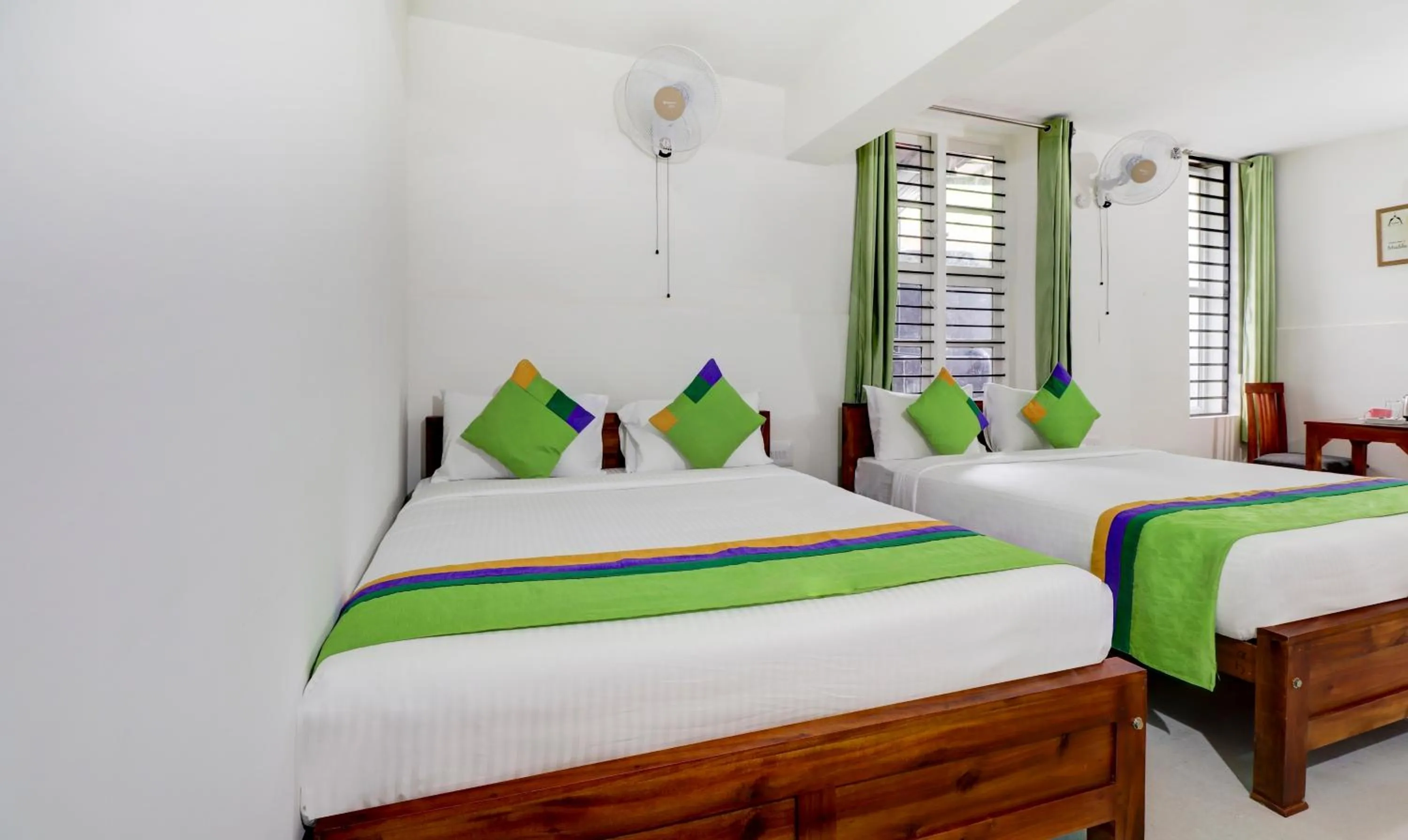 Bedroom, Bed in Treebo New Redfern, Madikeri