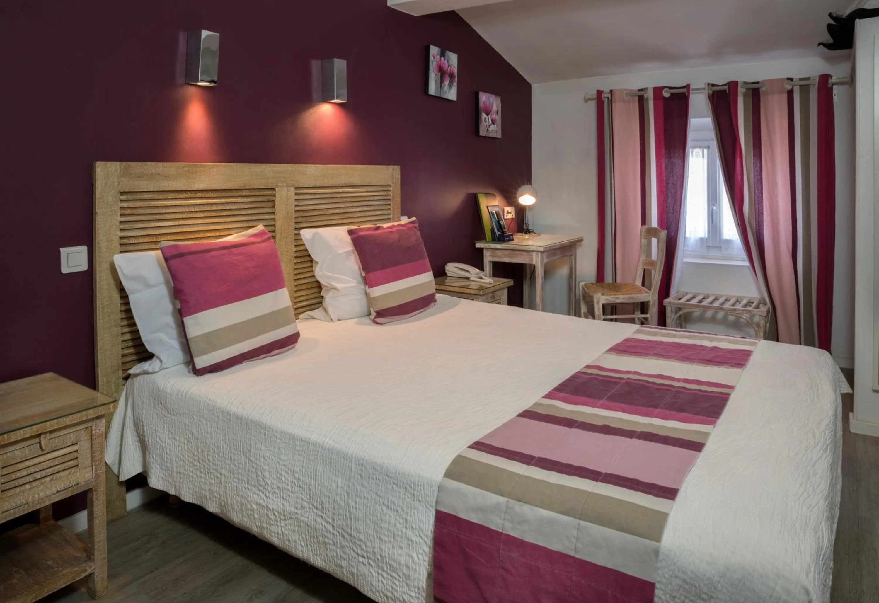 Bedroom, Bed in Hotel Toppin