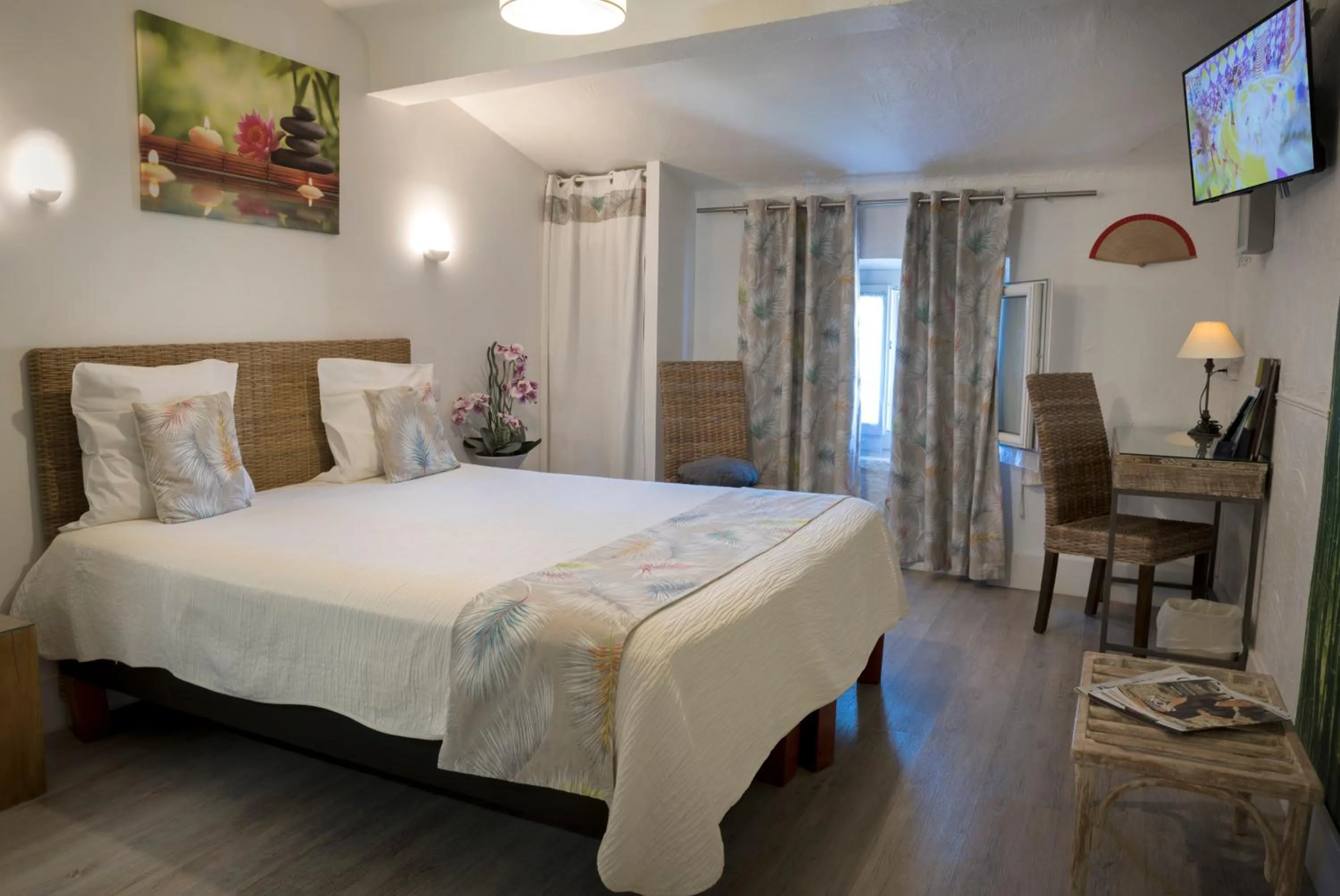 Bedroom, Bed in Hotel Toppin