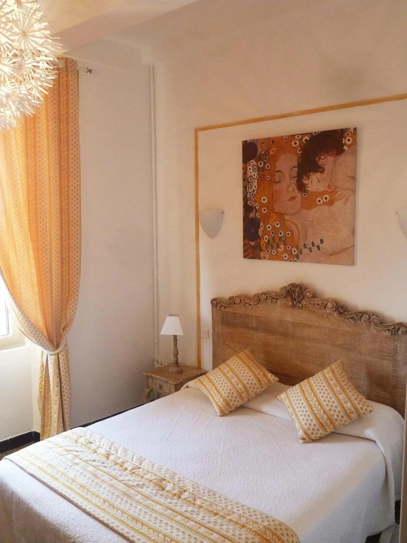 Photo of the whole room, Bed in Hotel Toppin