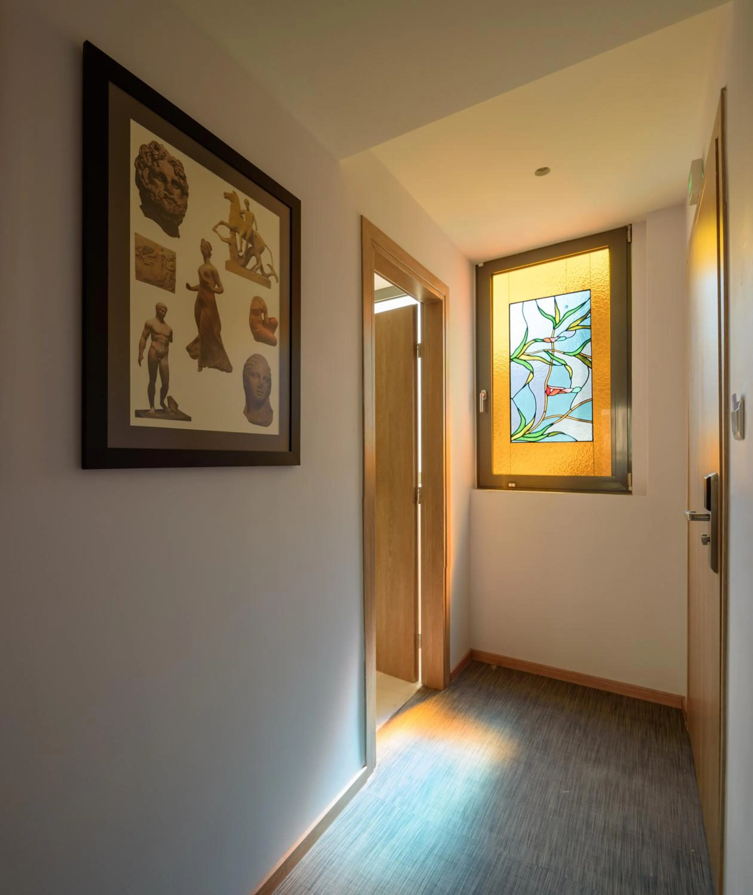 Property building in Fos DownTown Suites