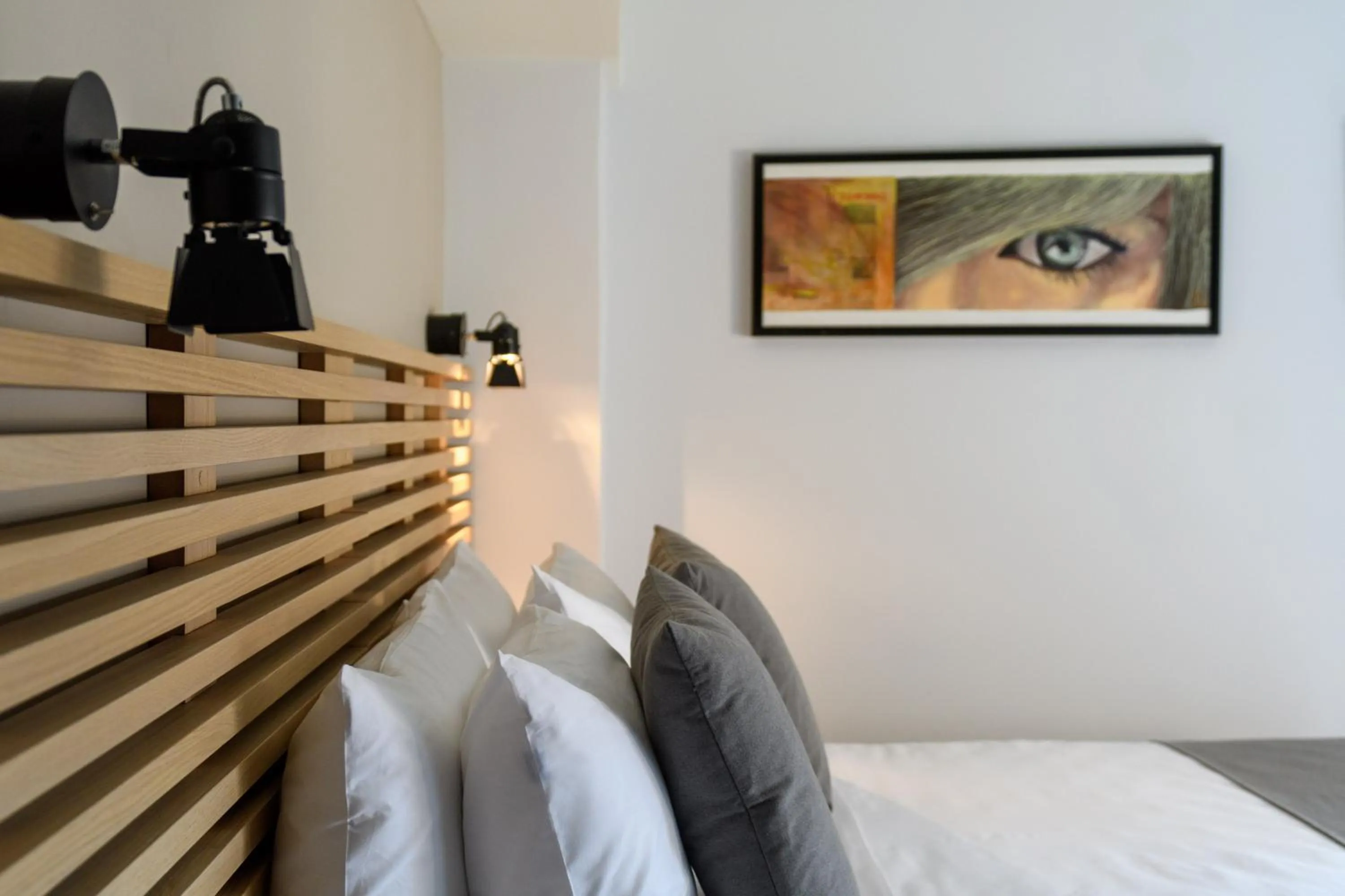 Decorative detail, Bed in Fos DownTown Suites