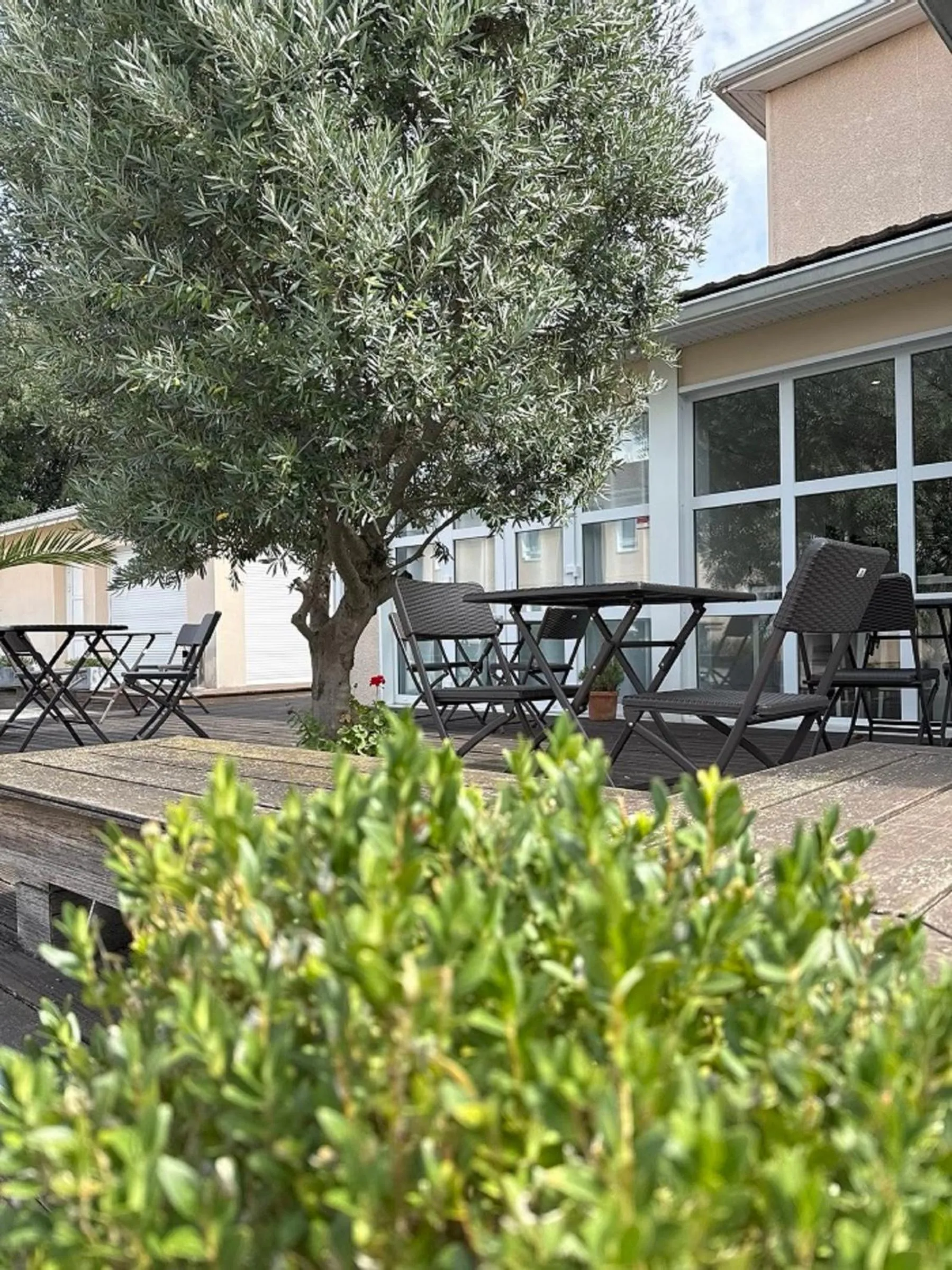 Patio in Fasthotel Toulouse Blagnac Aéroport