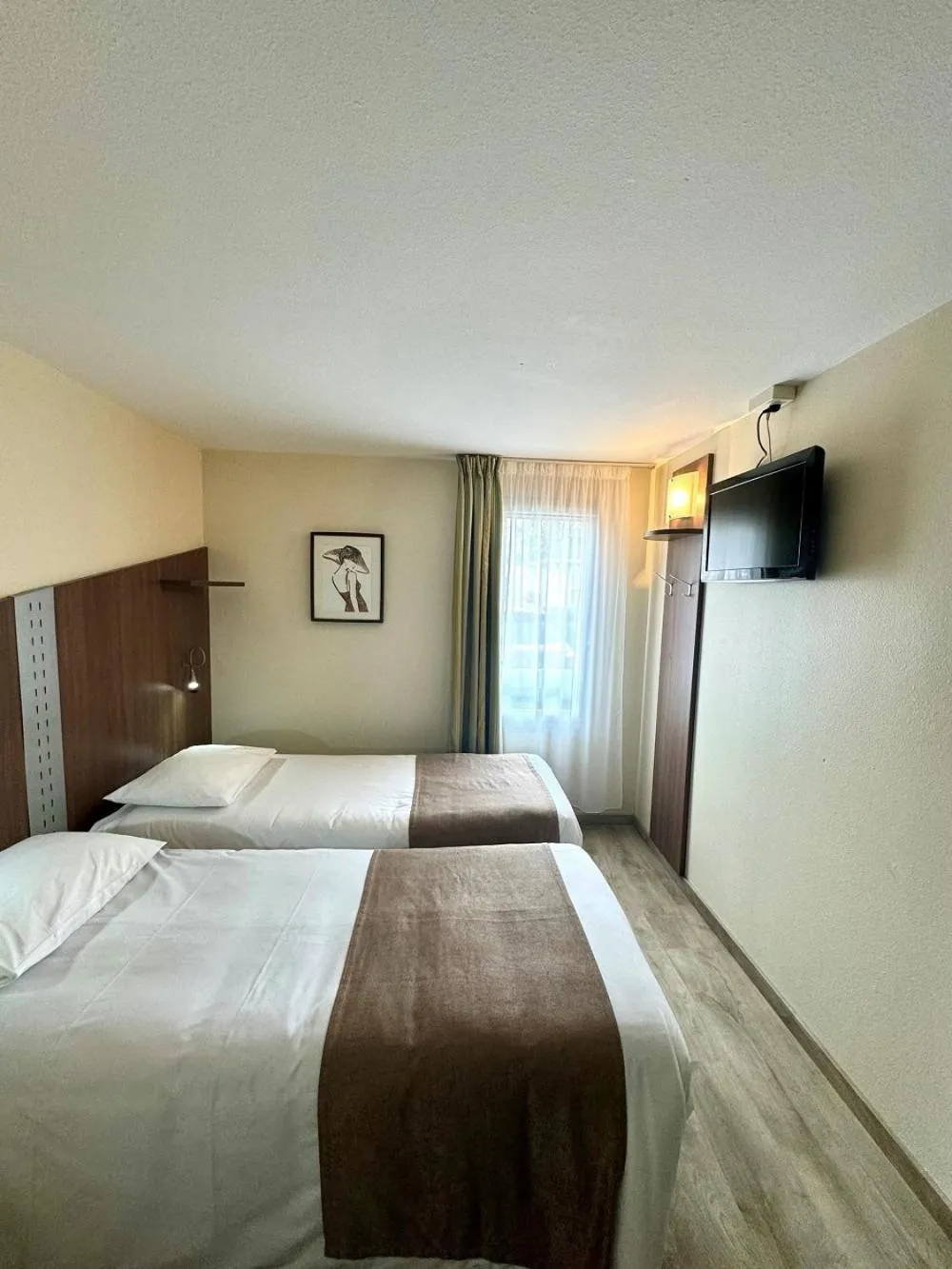 Photo of the whole room, Bed in Fasthotel Toulouse Blagnac Aéroport