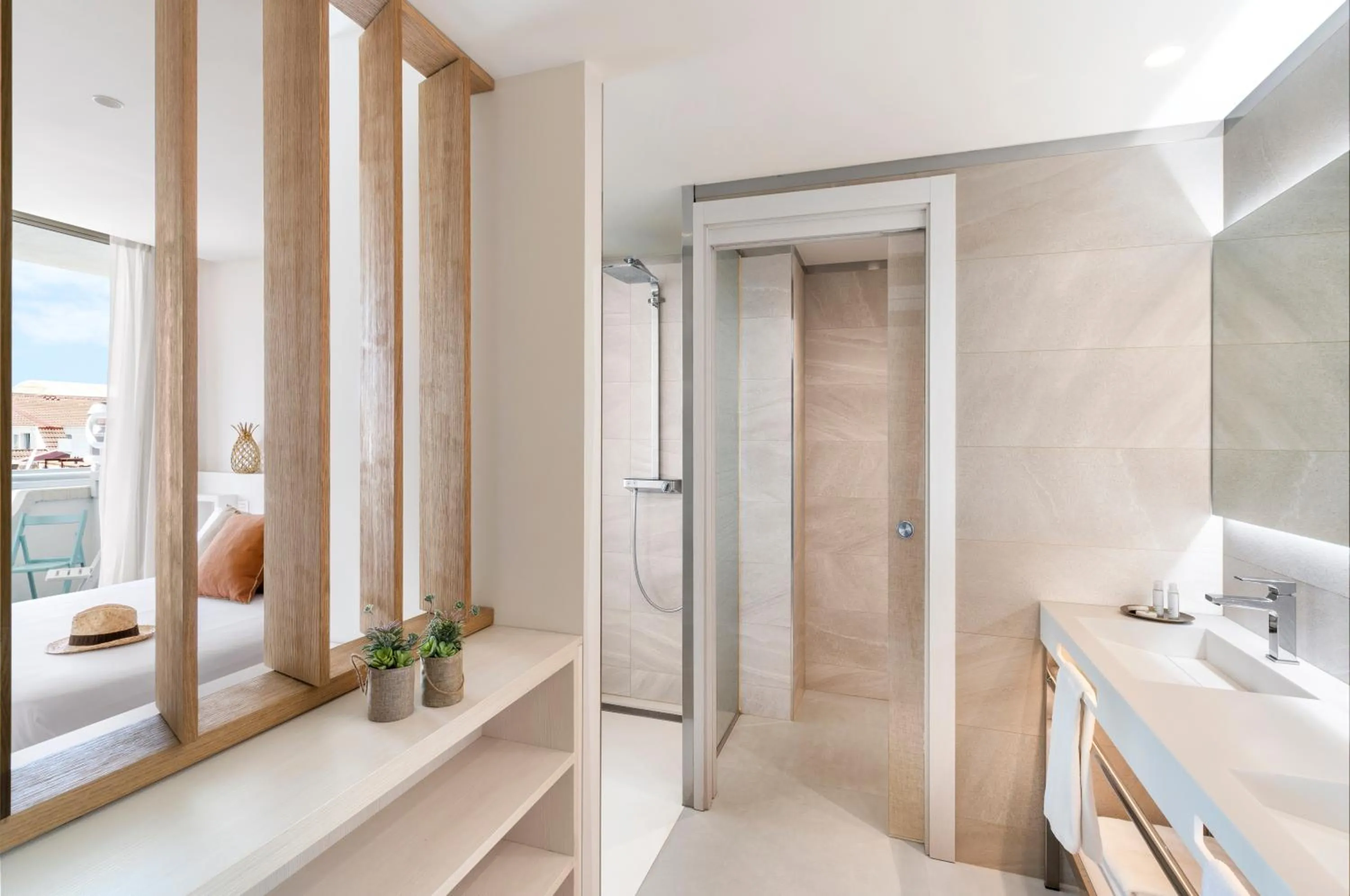 Bathroom in Hotel Indalo Park