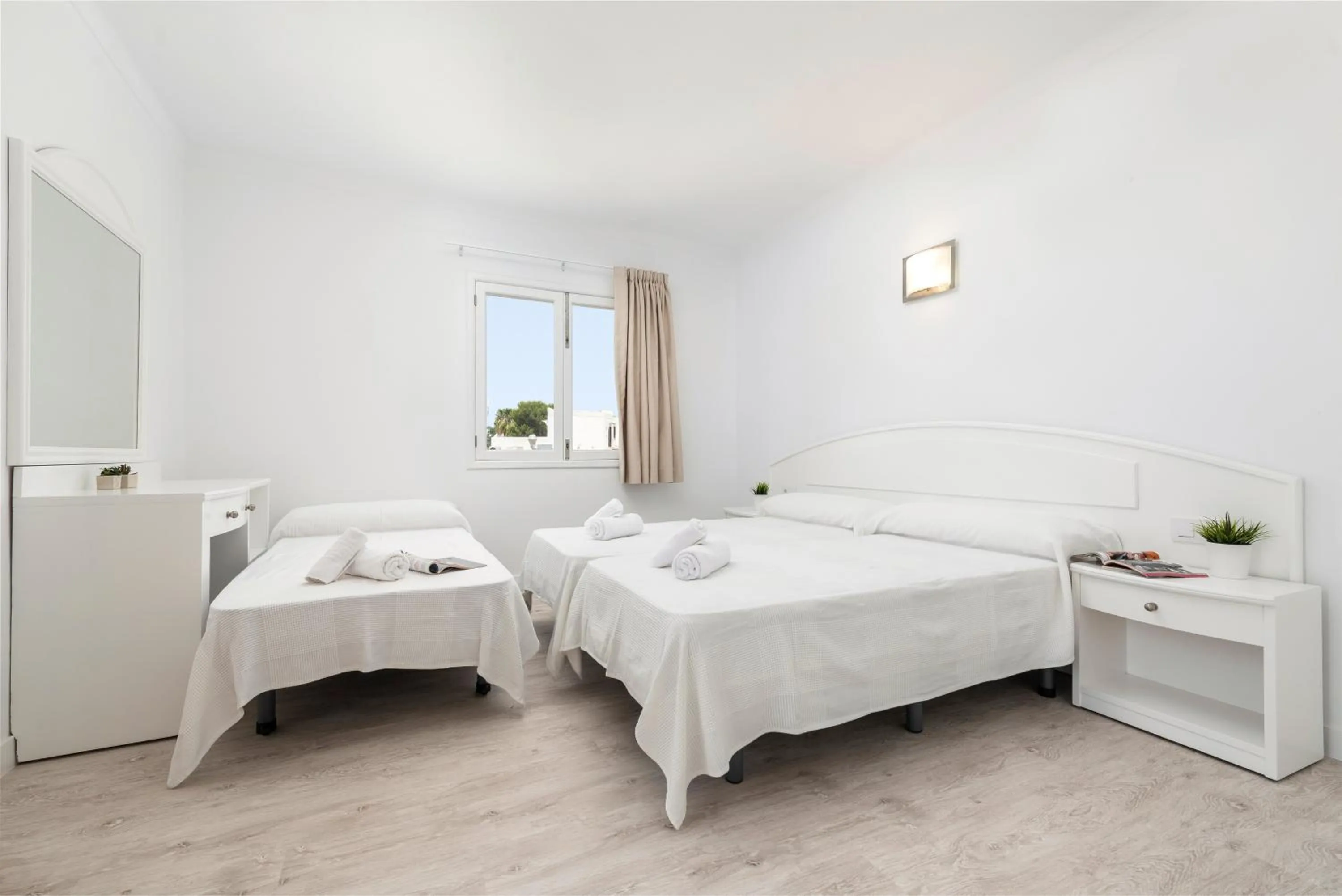 Bedroom, Bed in Hostal Talamanca