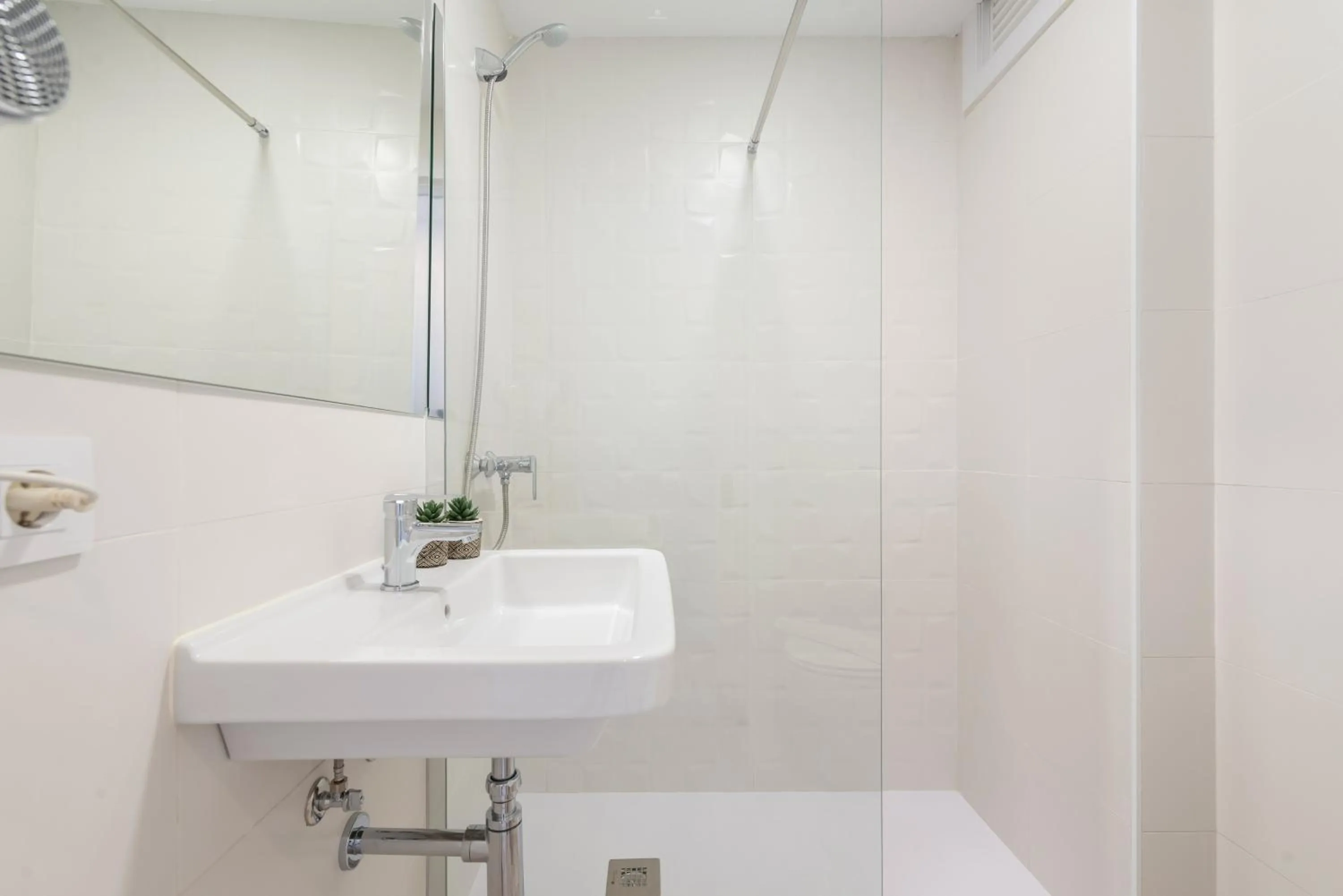 Bathroom in Hostal Talamanca