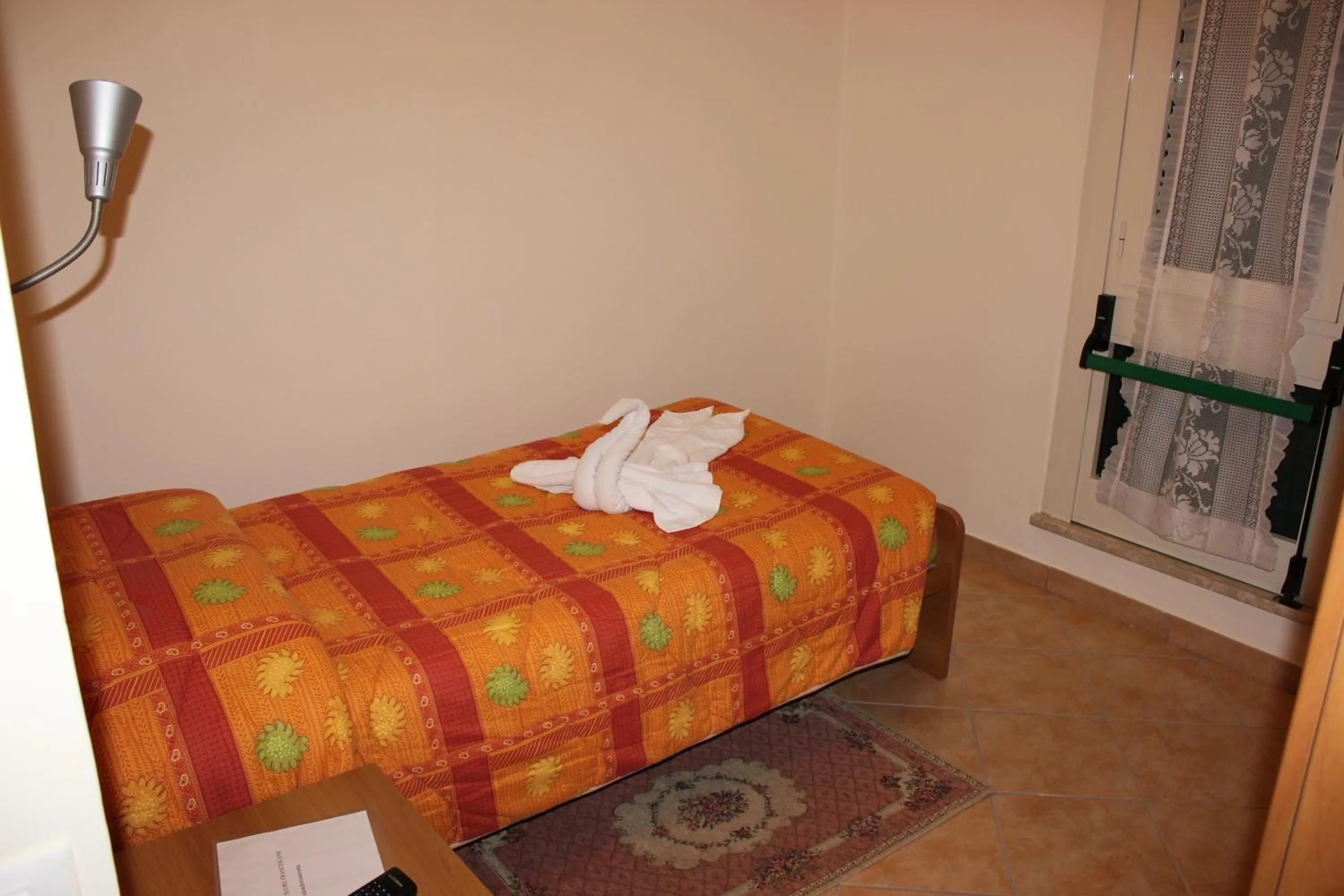 Bedroom, Bed in Casa per Ferie Beato Rosaz