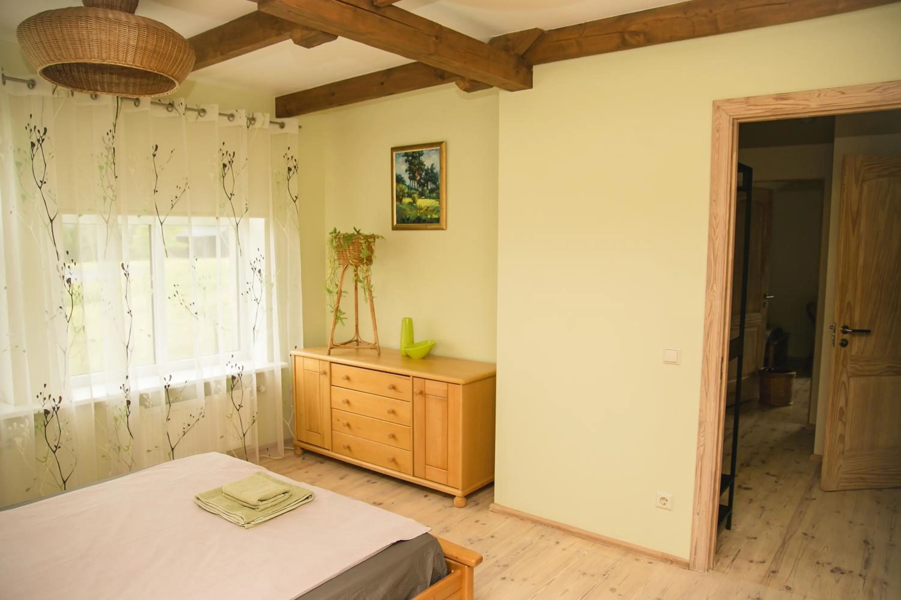Bedroom, Bed in Weavers' Guest House Kalndaki