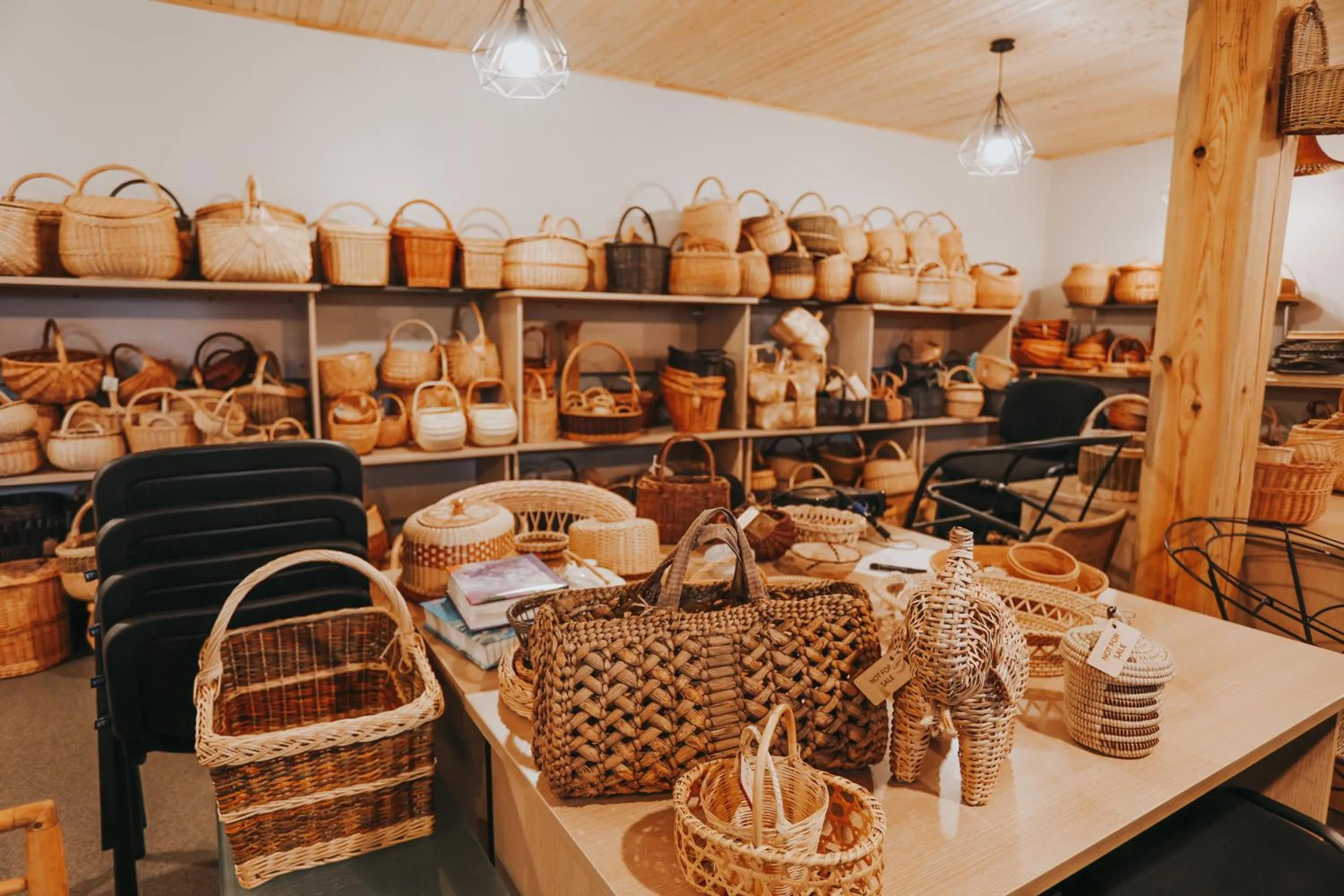 Property building in Weavers' Guest House Kalndaki