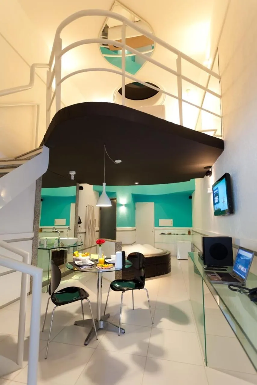 Dining area in Forum Motel