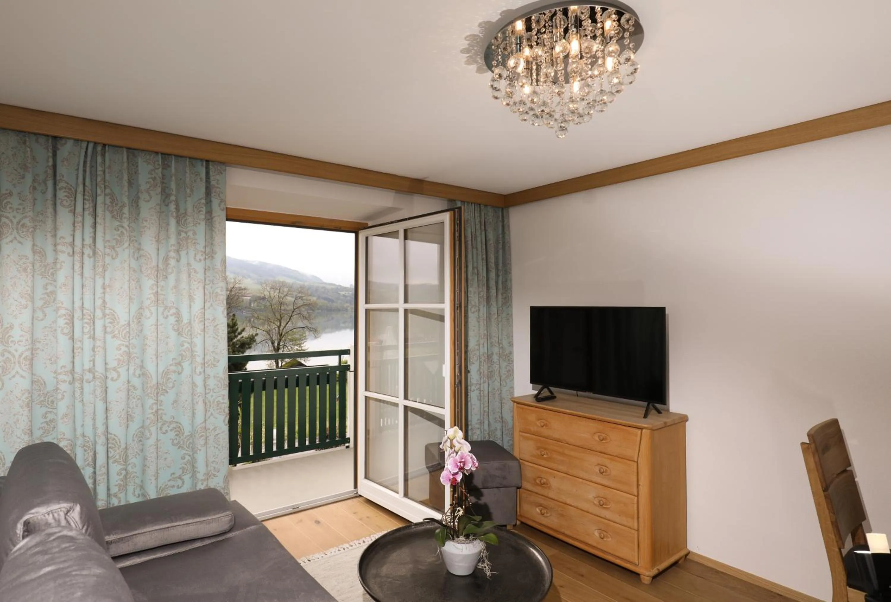 Balcony/Terrace in Hotel Garni Dorferwirt am Irrsee