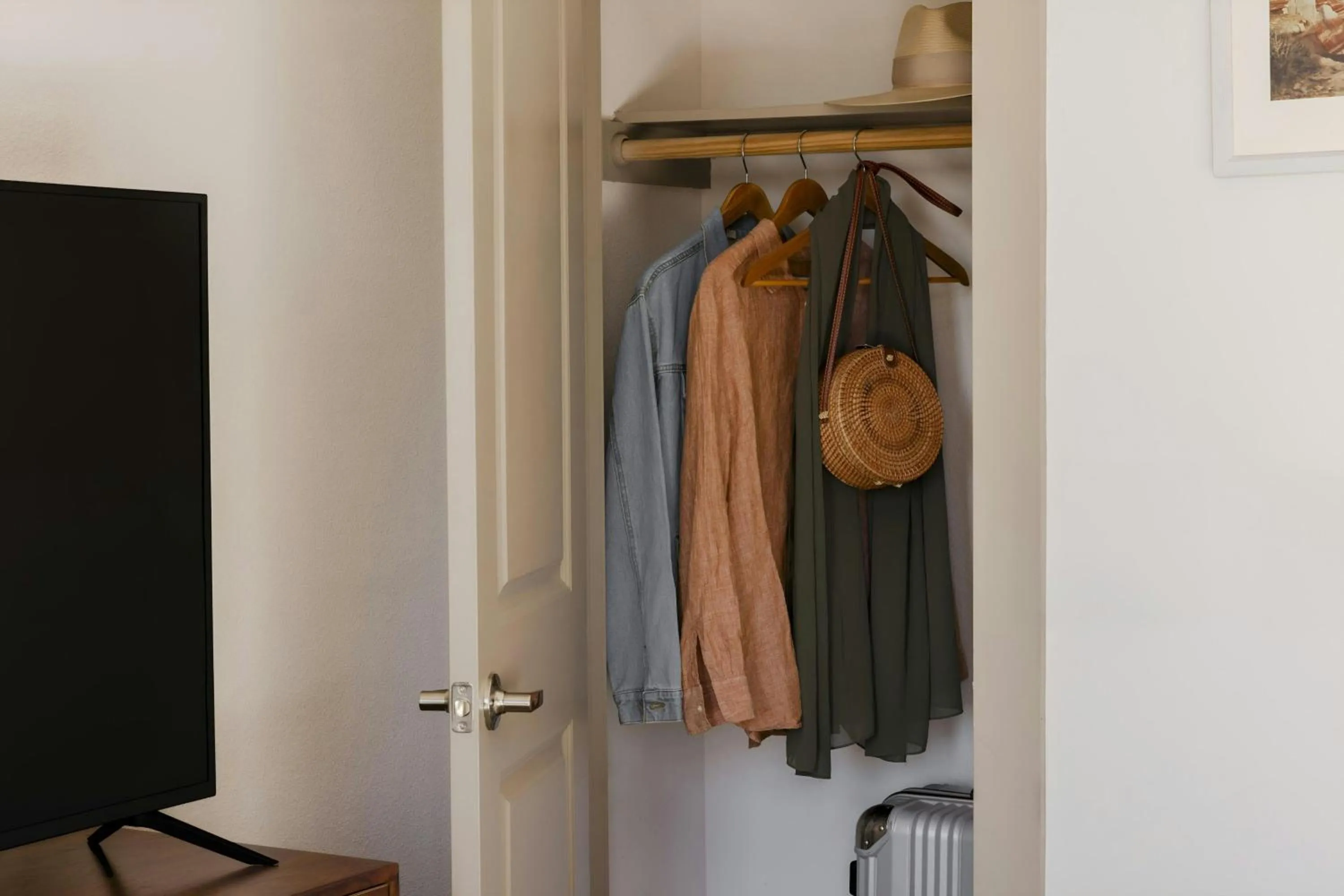 Bedroom in Sonder by Marriott Bonvoy East 5th Apartments East Austin