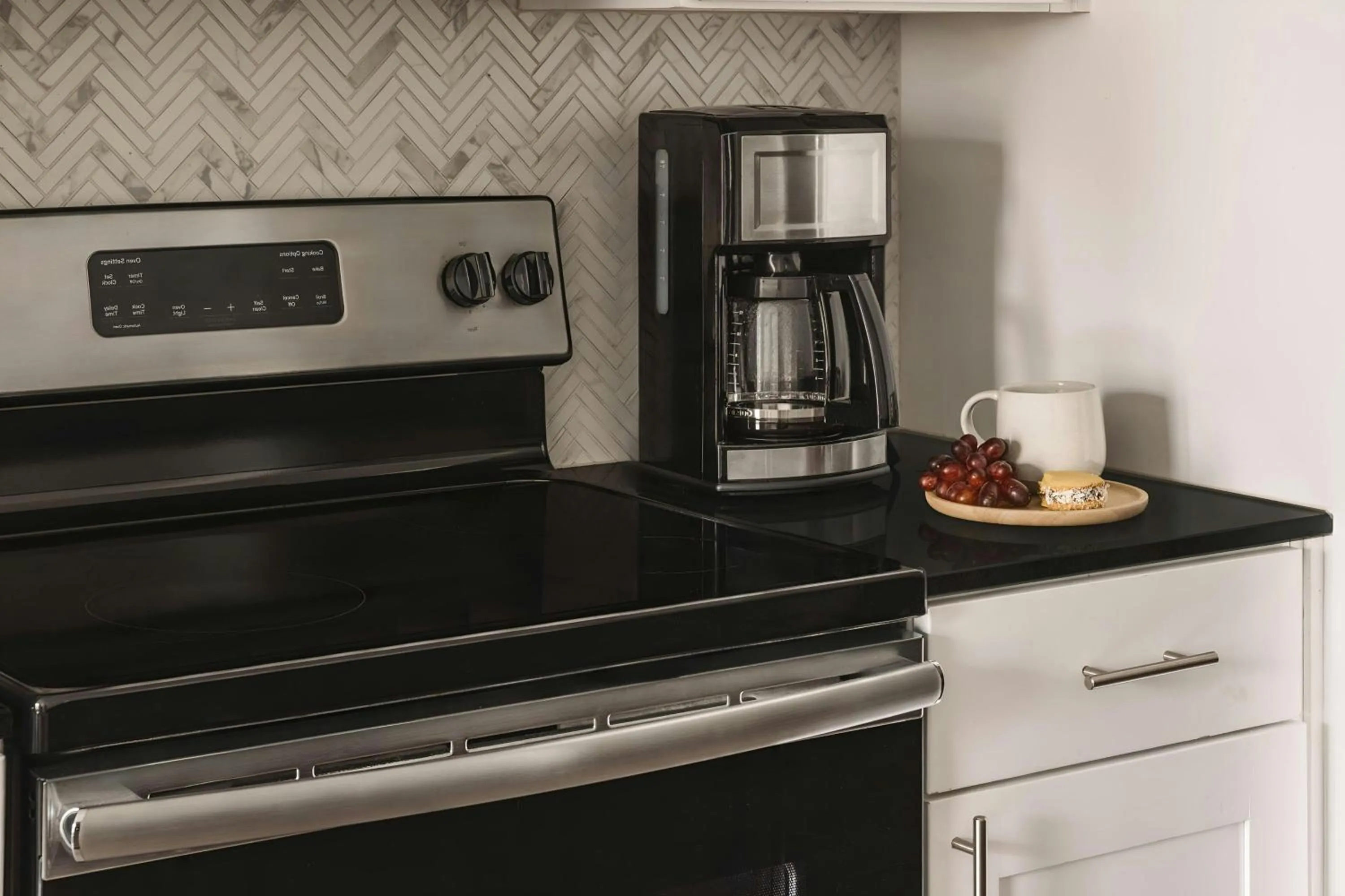 Bedroom in Sonder by Marriott Bonvoy East 5th Apartments East Austin