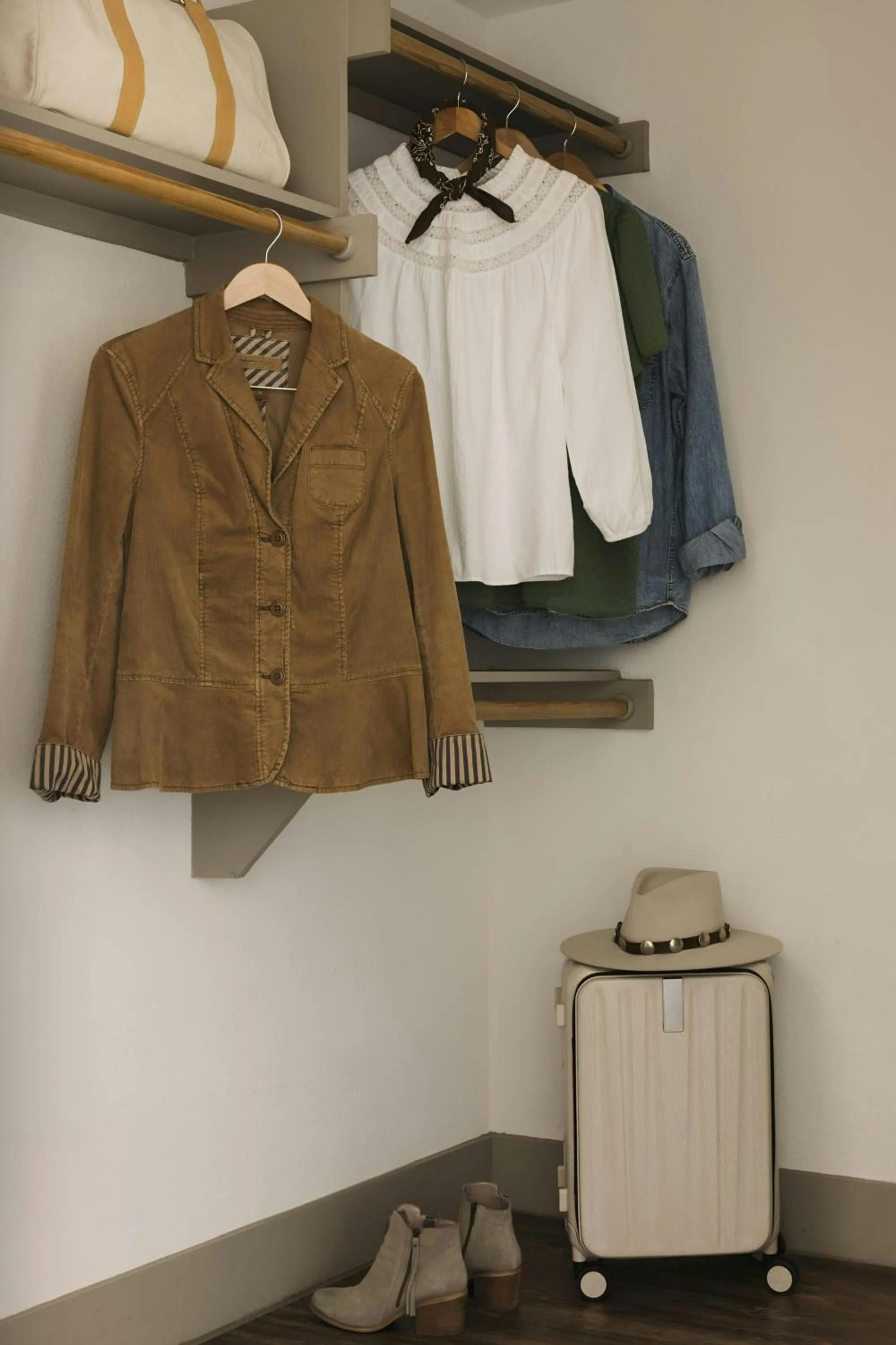 Photo of the whole room in Sonder by Marriott Bonvoy East 5th Apartments East Austin