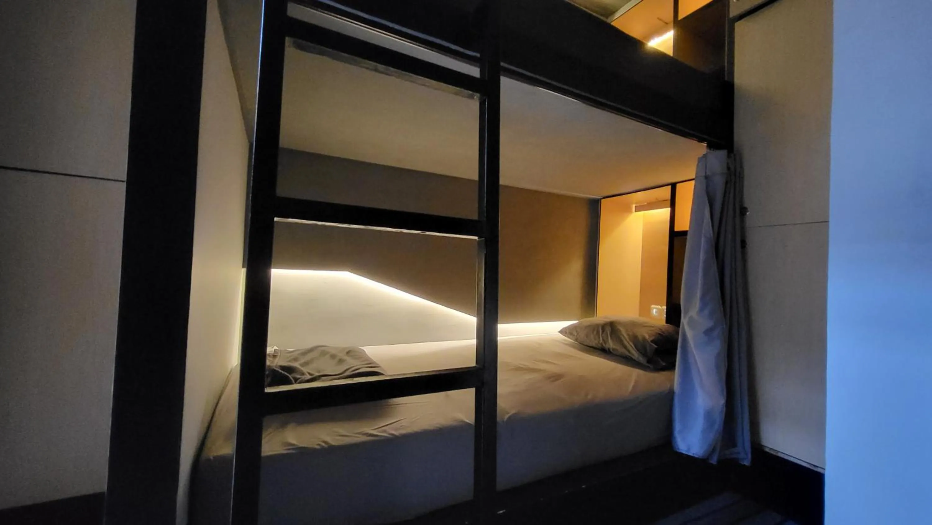 Bed in Happy House Bromo backpacker