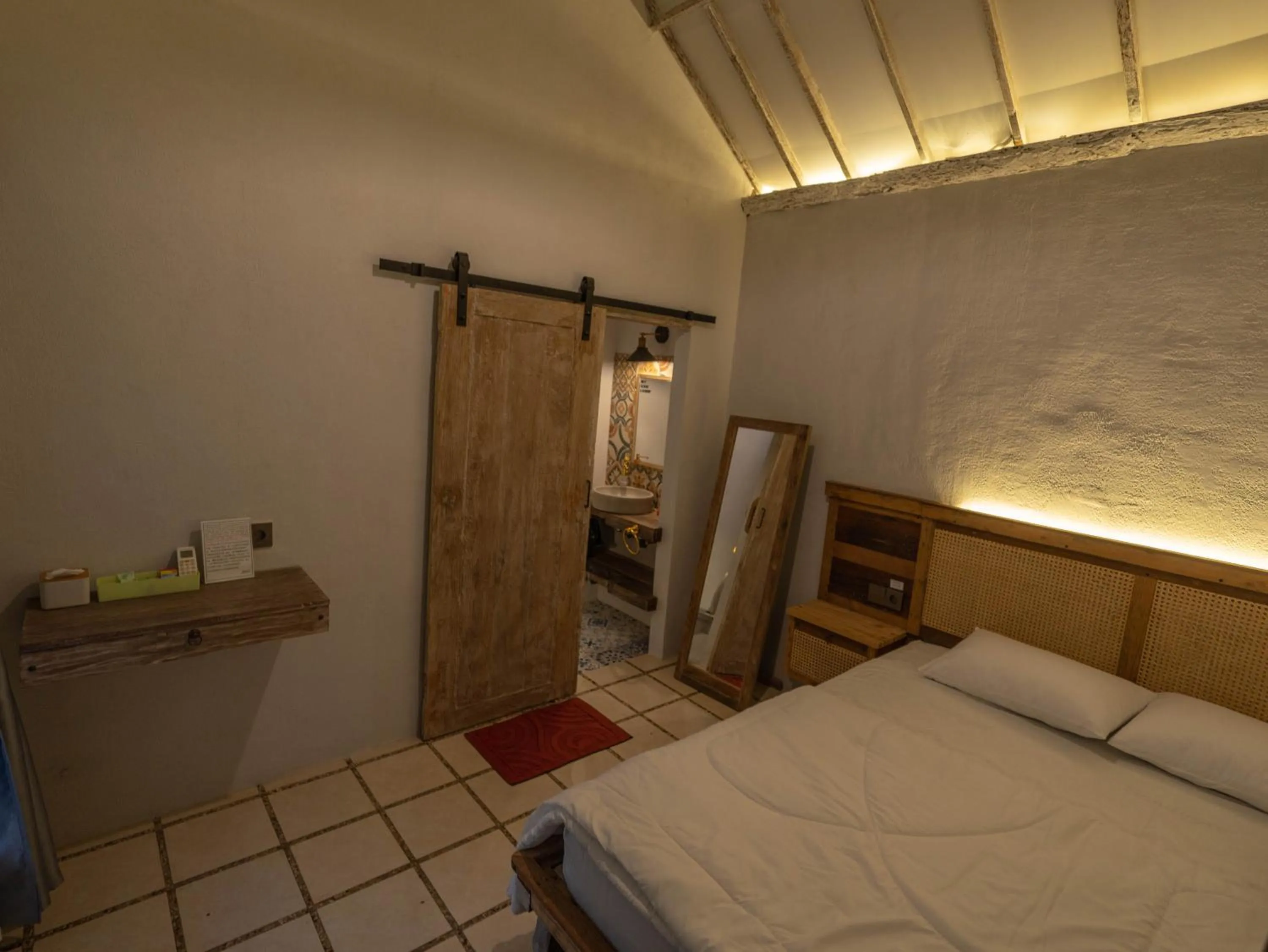 Bed in Happy House Bromo backpacker