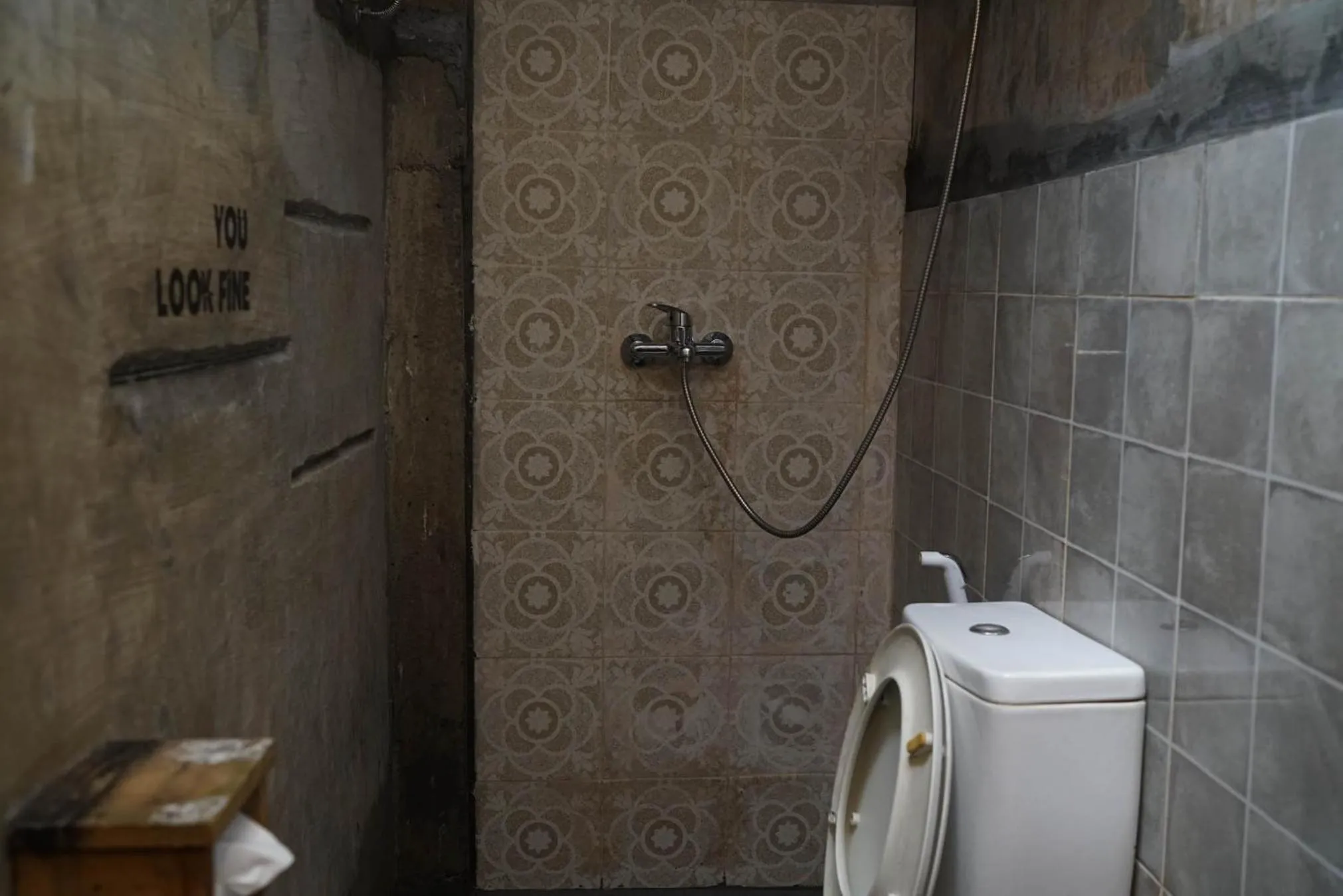 Toilet in Happy House Bromo backpacker