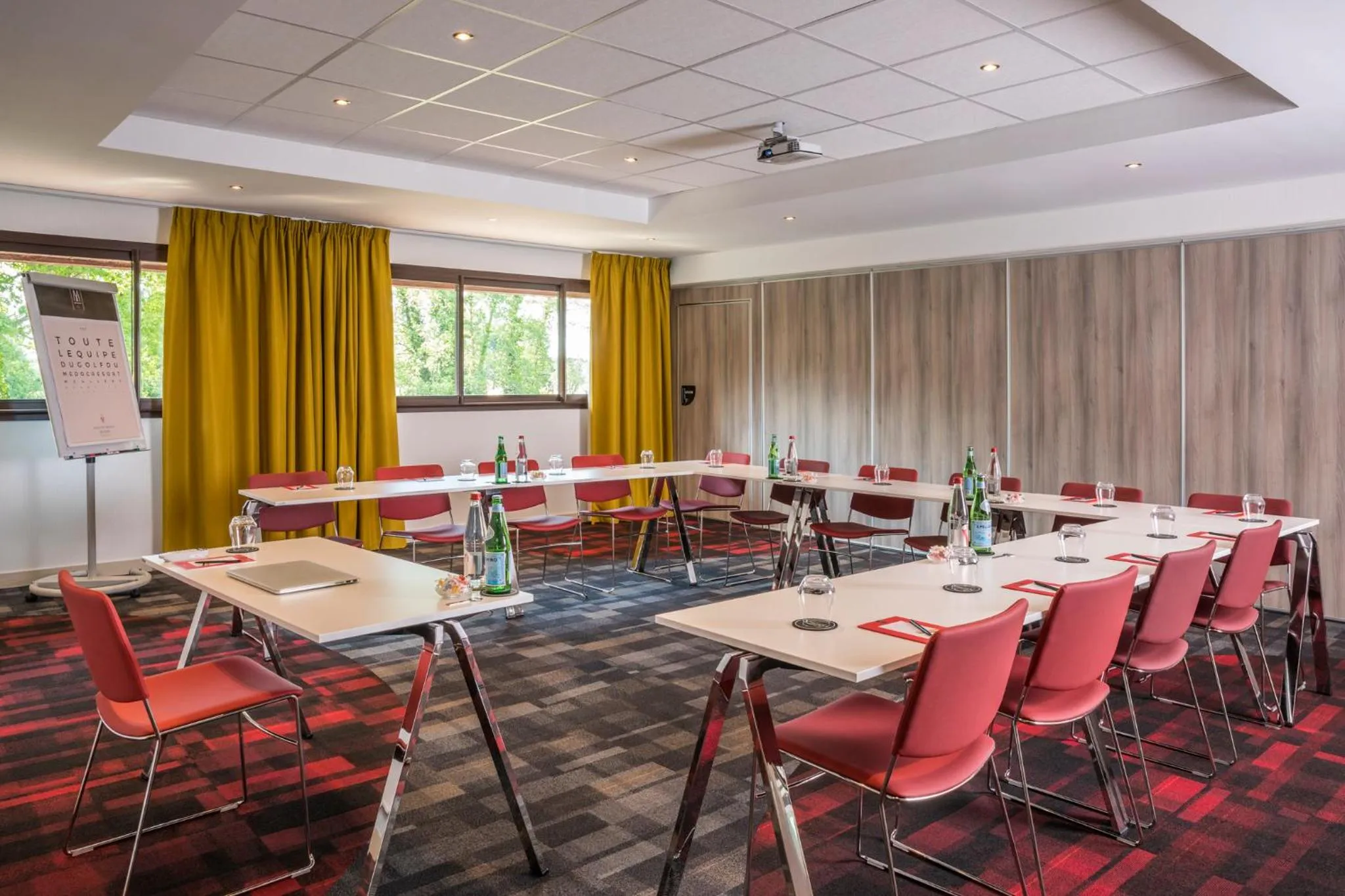 Business facilities in Cabot Hotel Bordeaux - MGallery Collection