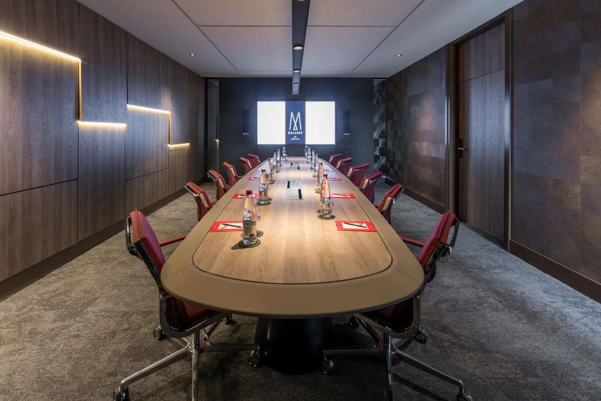 Business facilities in Cabot Hotel Bordeaux - MGallery Collection