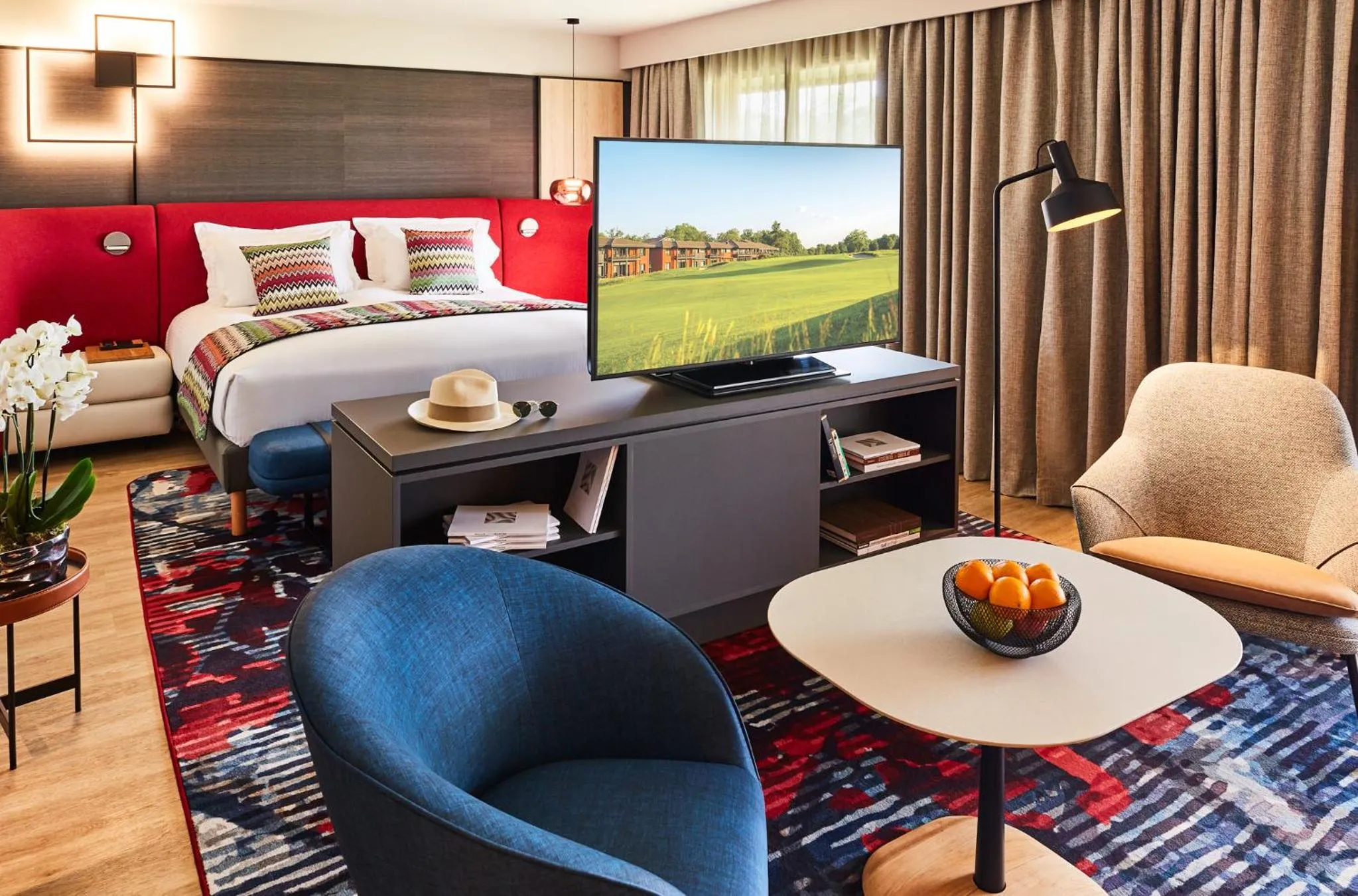 Photo of the whole room, Bed in Cabot Hotel Bordeaux - MGallery Collection