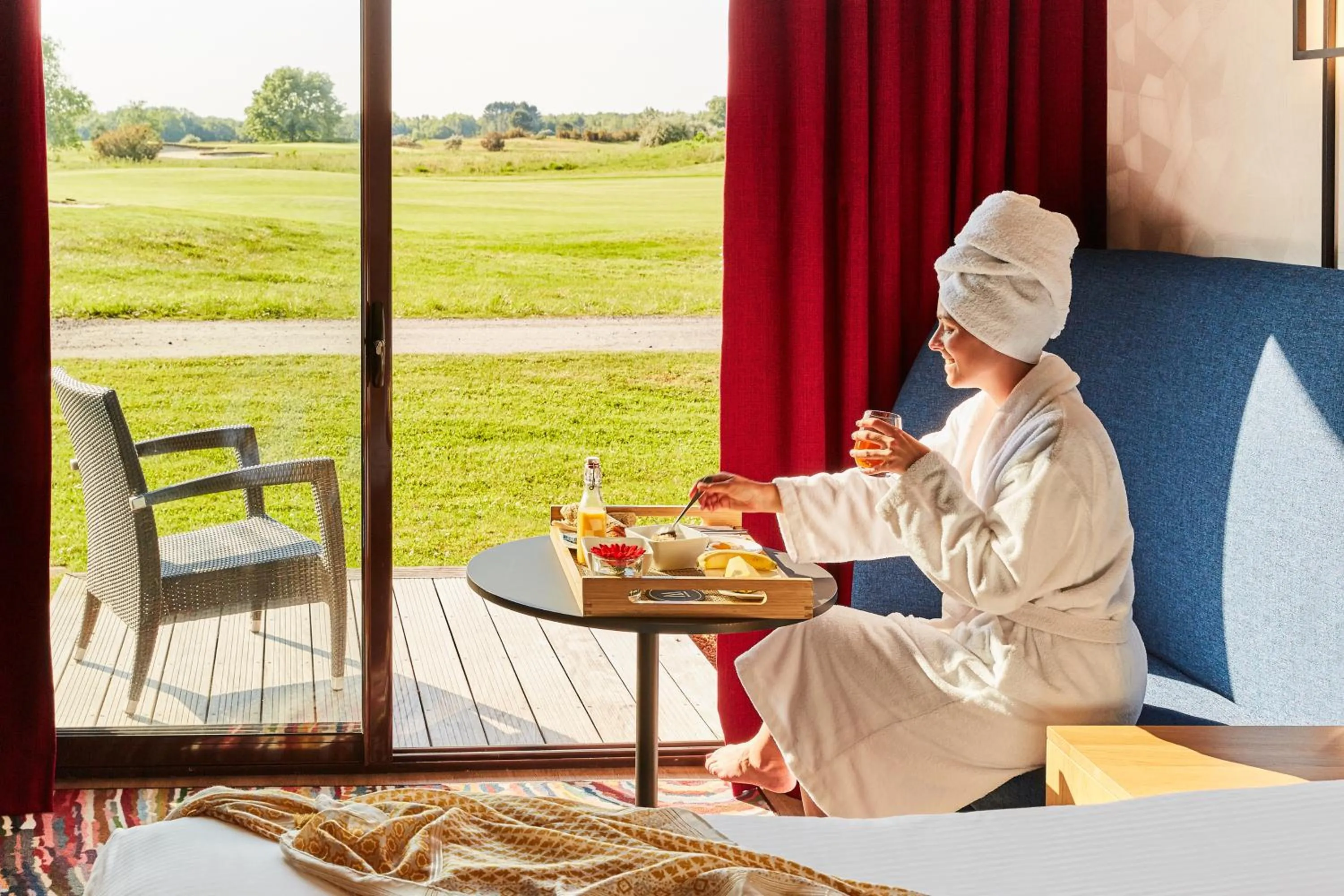 Photo of the whole room in Cabot Hotel Bordeaux - MGallery Collection