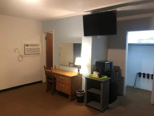 Cindy’s Motel & RV Park