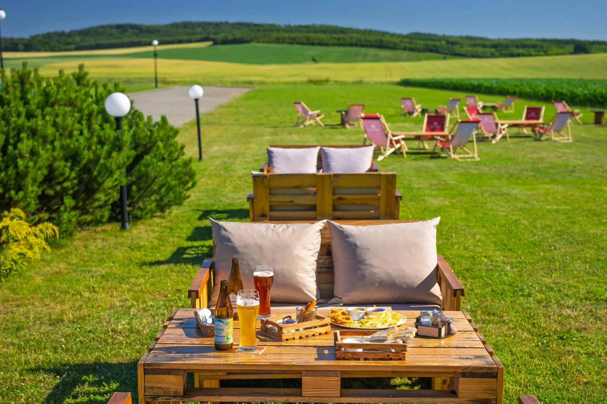 Restaurant/places to eat in Biała Akacja Resort & Business