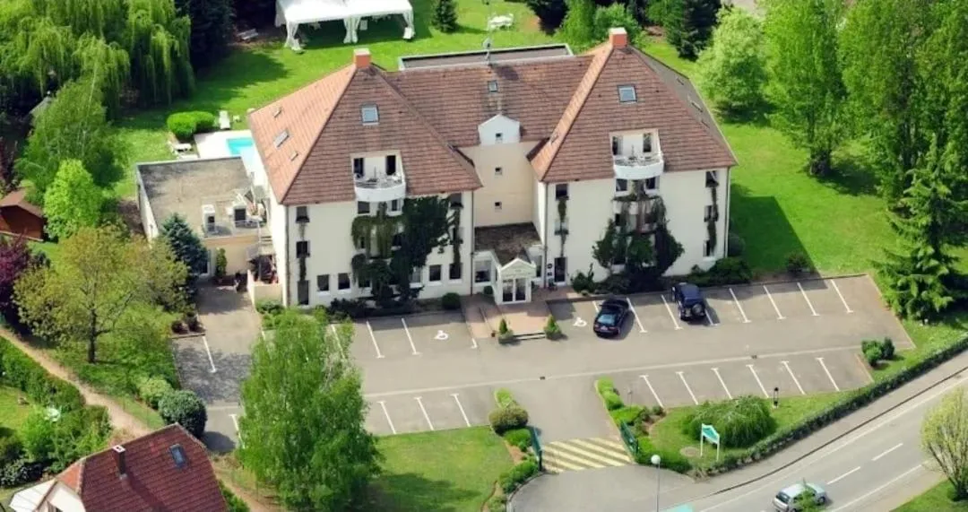 Property building in Hôtel Les Jardins D'Adalric