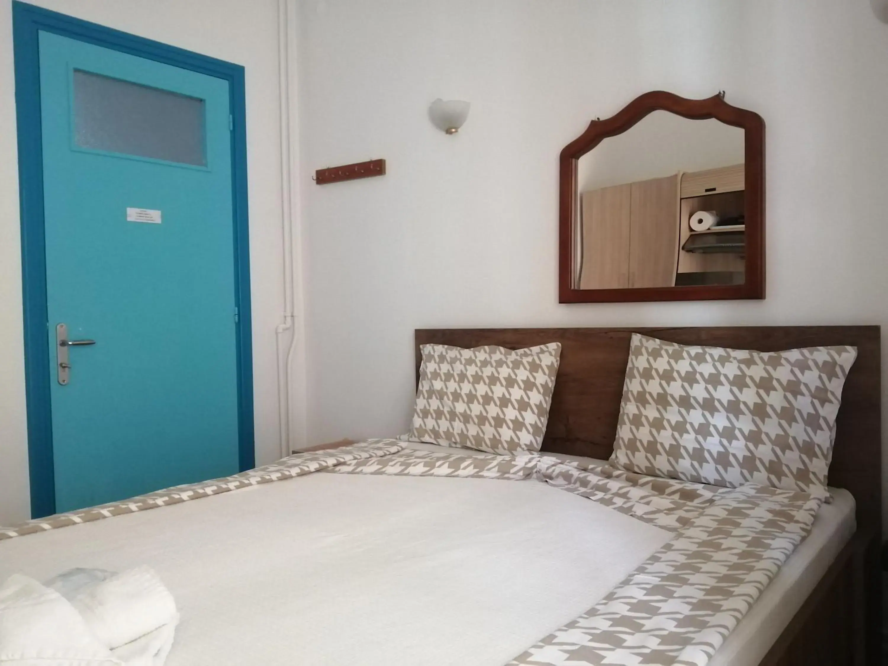 Large Single Room - single occupancy in Hotel Fotini Large Single Room - single occupancy in Hotel Fotini