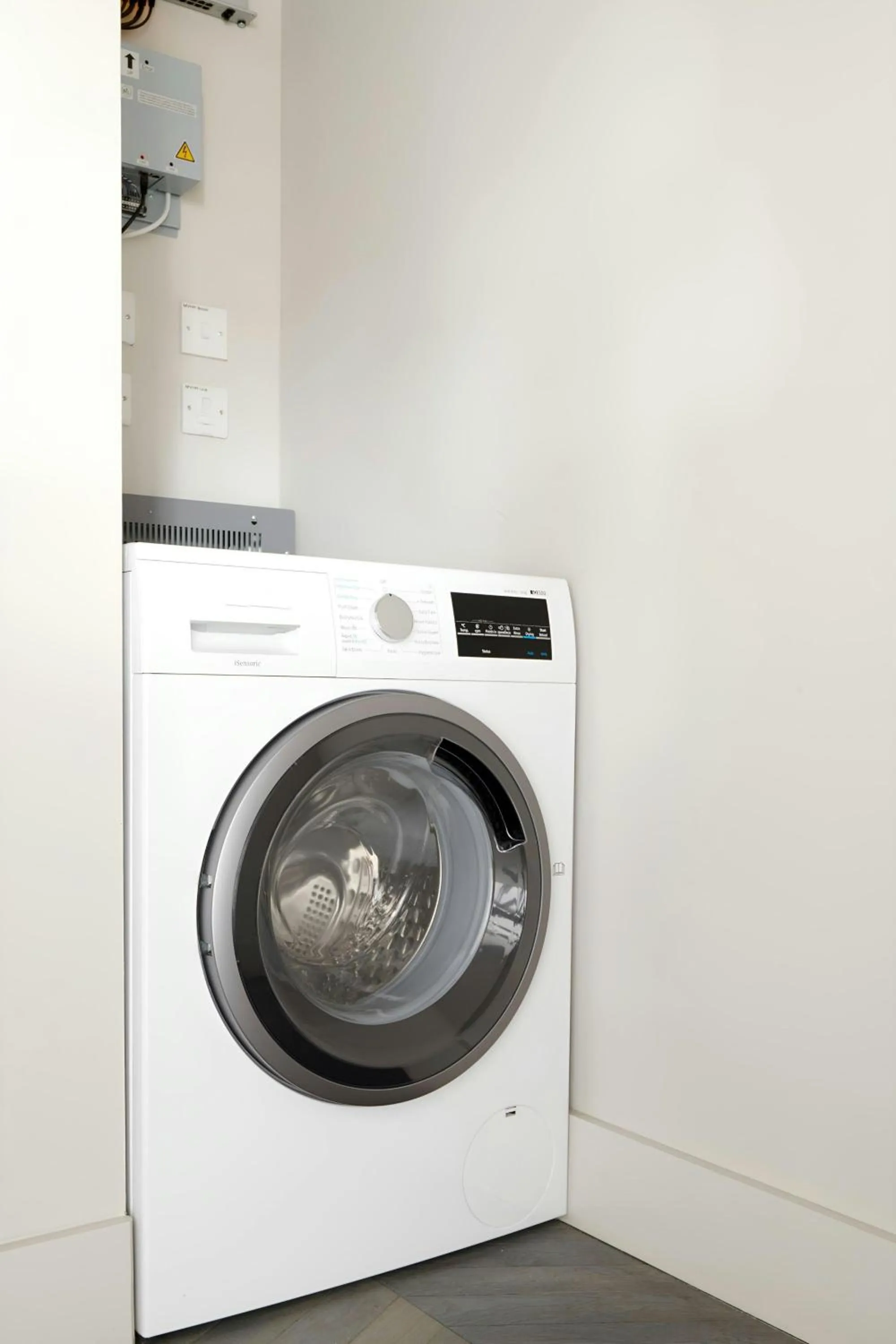 Photo of the whole room in Sonder by Marriott Bonvoy Back Hill Apartments Clerkenwell