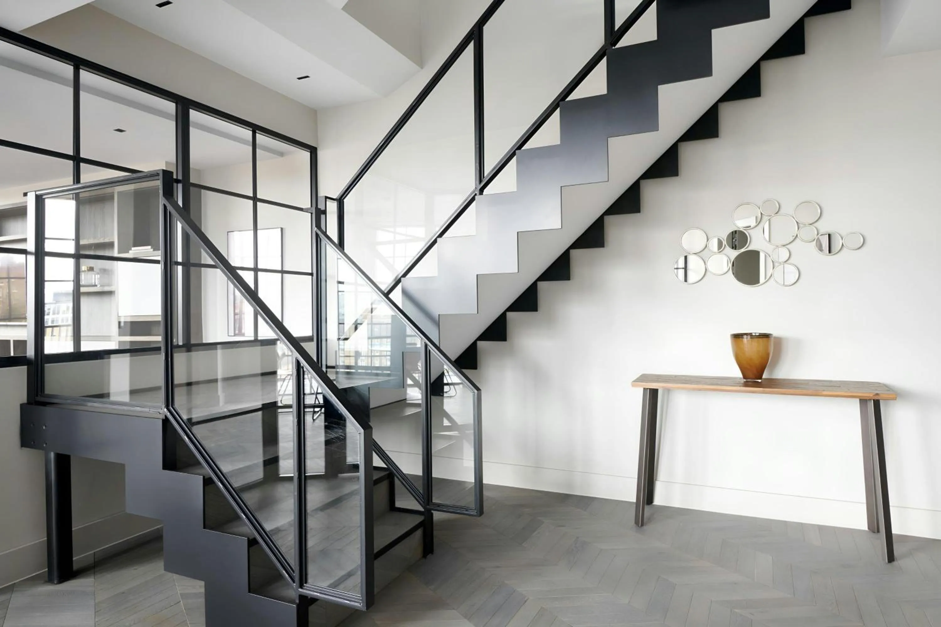 Photo of the whole room in Sonder by Marriott Bonvoy Back Hill Apartments Clerkenwell