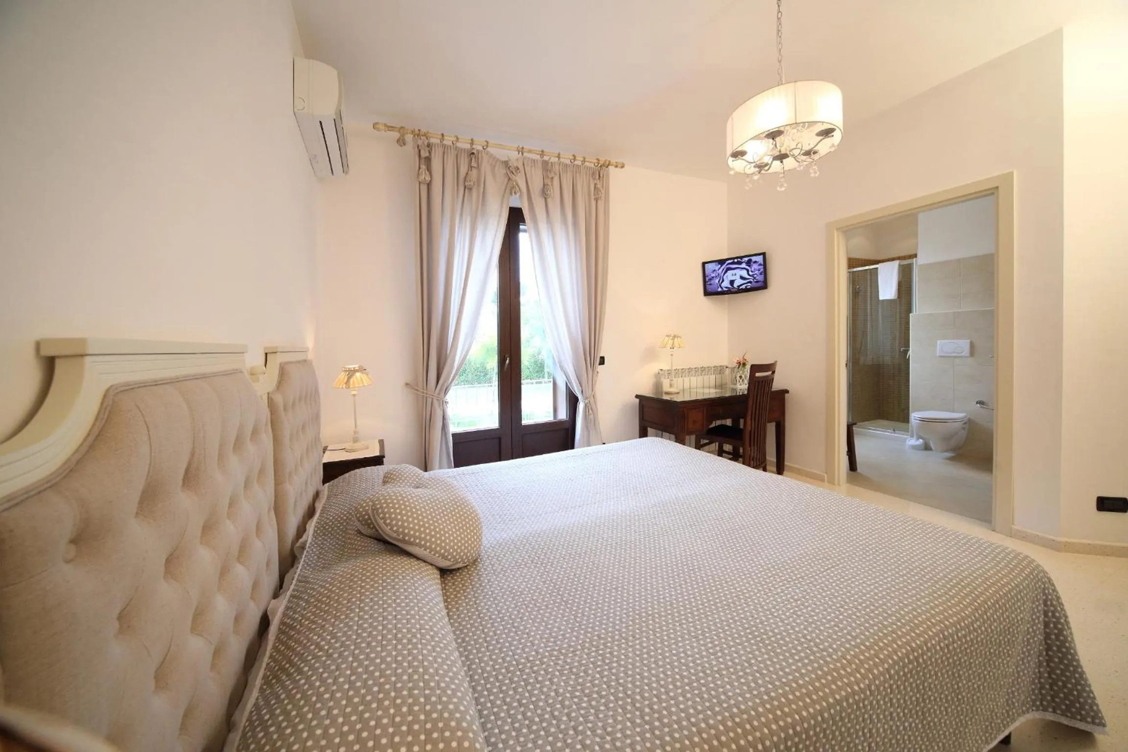 Bedroom, Bed in Willaria Country House