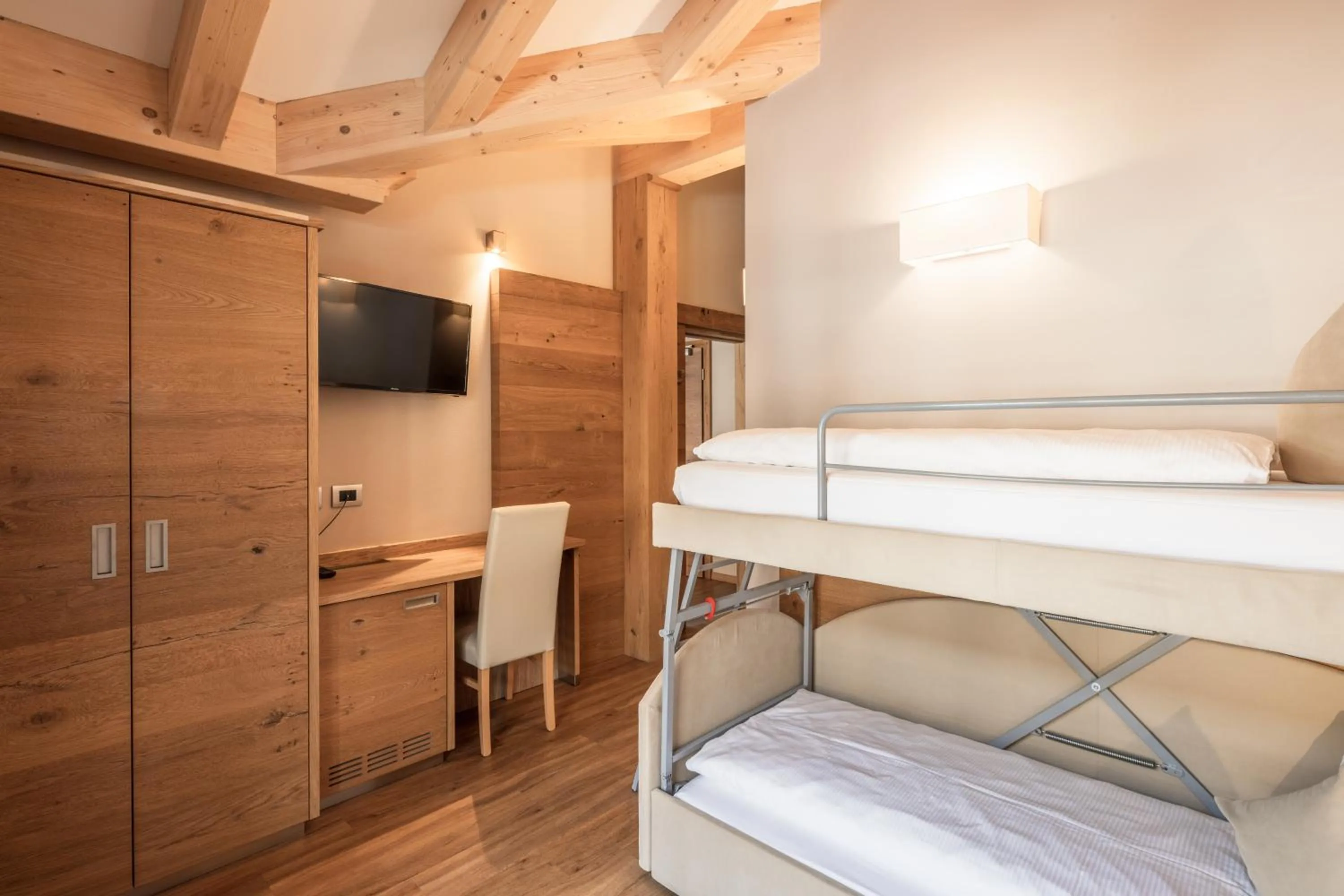 bunk bed, Bed in Albergo Belvedere