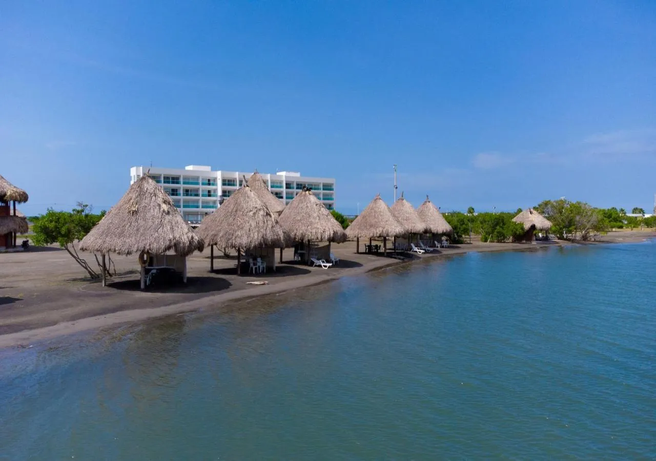 Restaurant/places to eat in Marina Puerto Velero