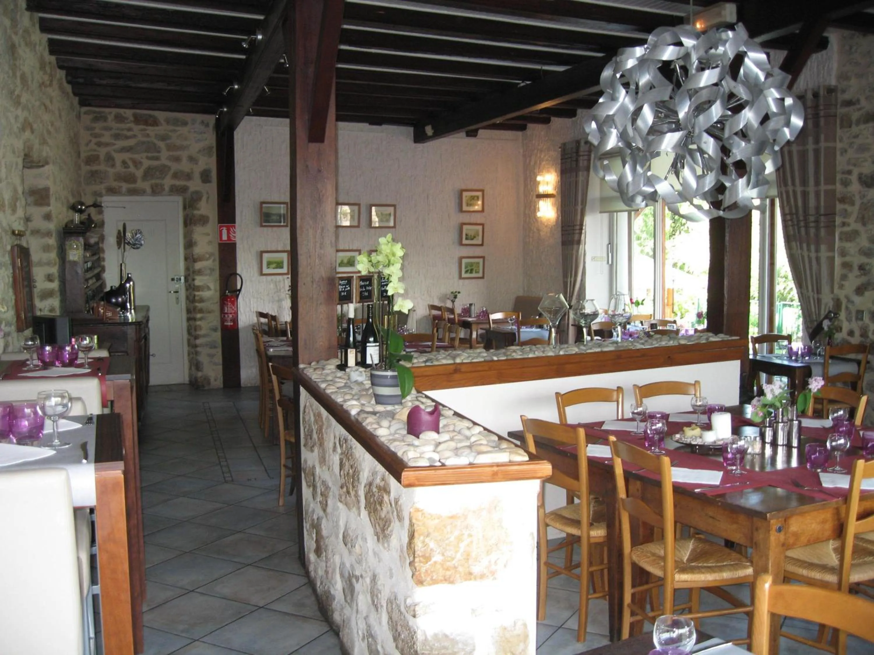 Restaurant/places to eat in Au Faisan Doré