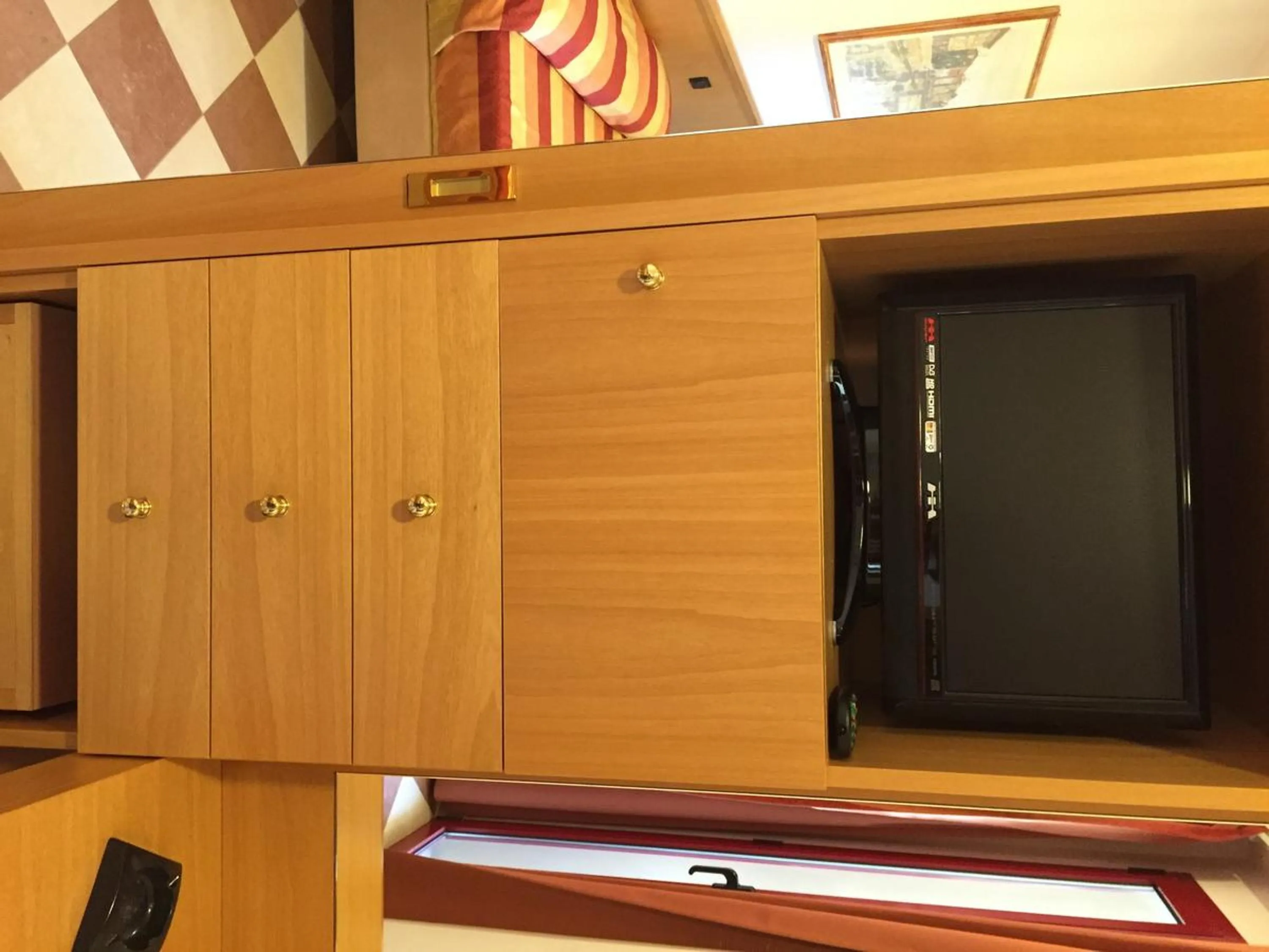 TV and multimedia in Hotel Fiorella