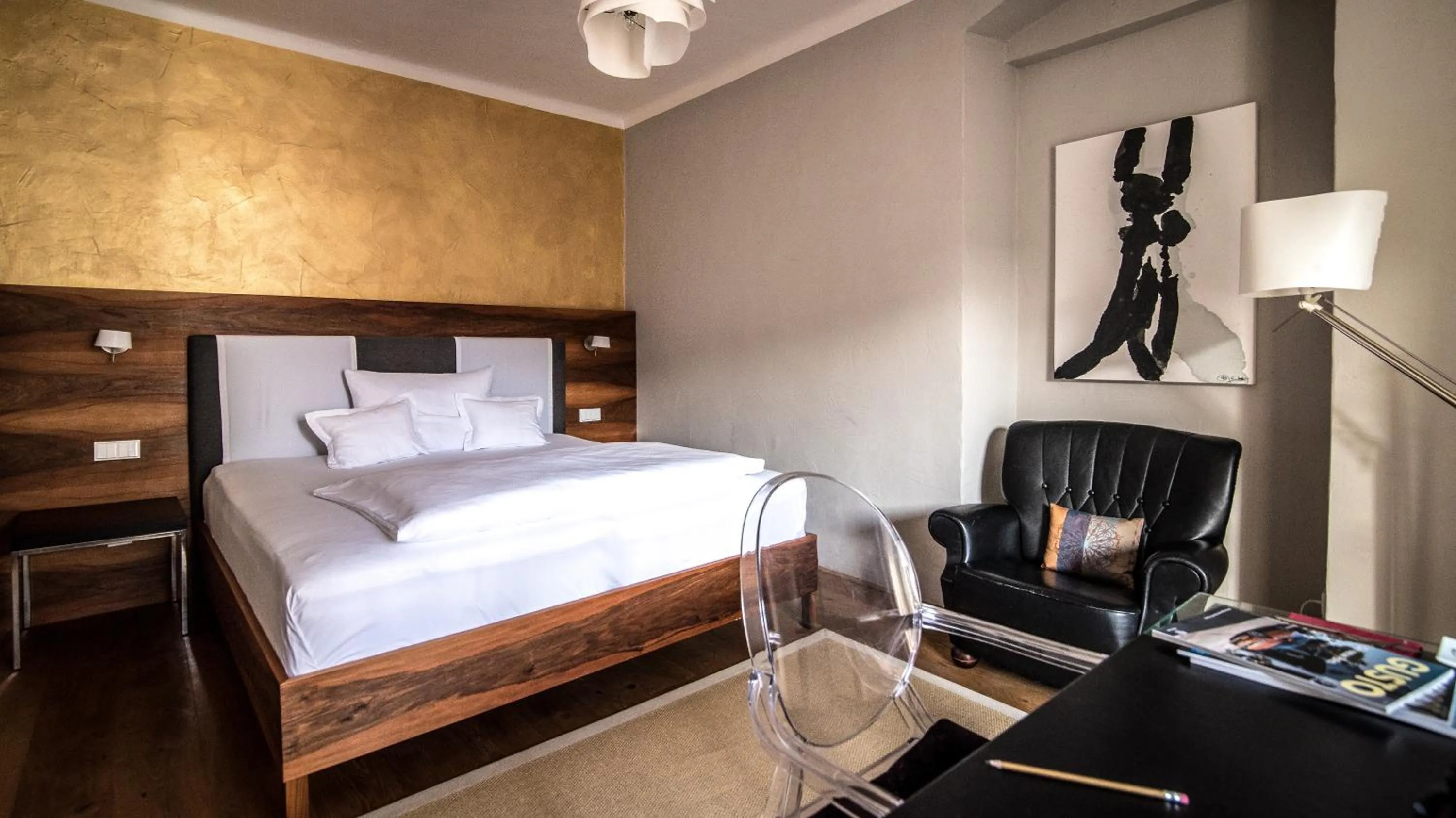 Bed in Frühstückshotel im Goldschmiedehaus