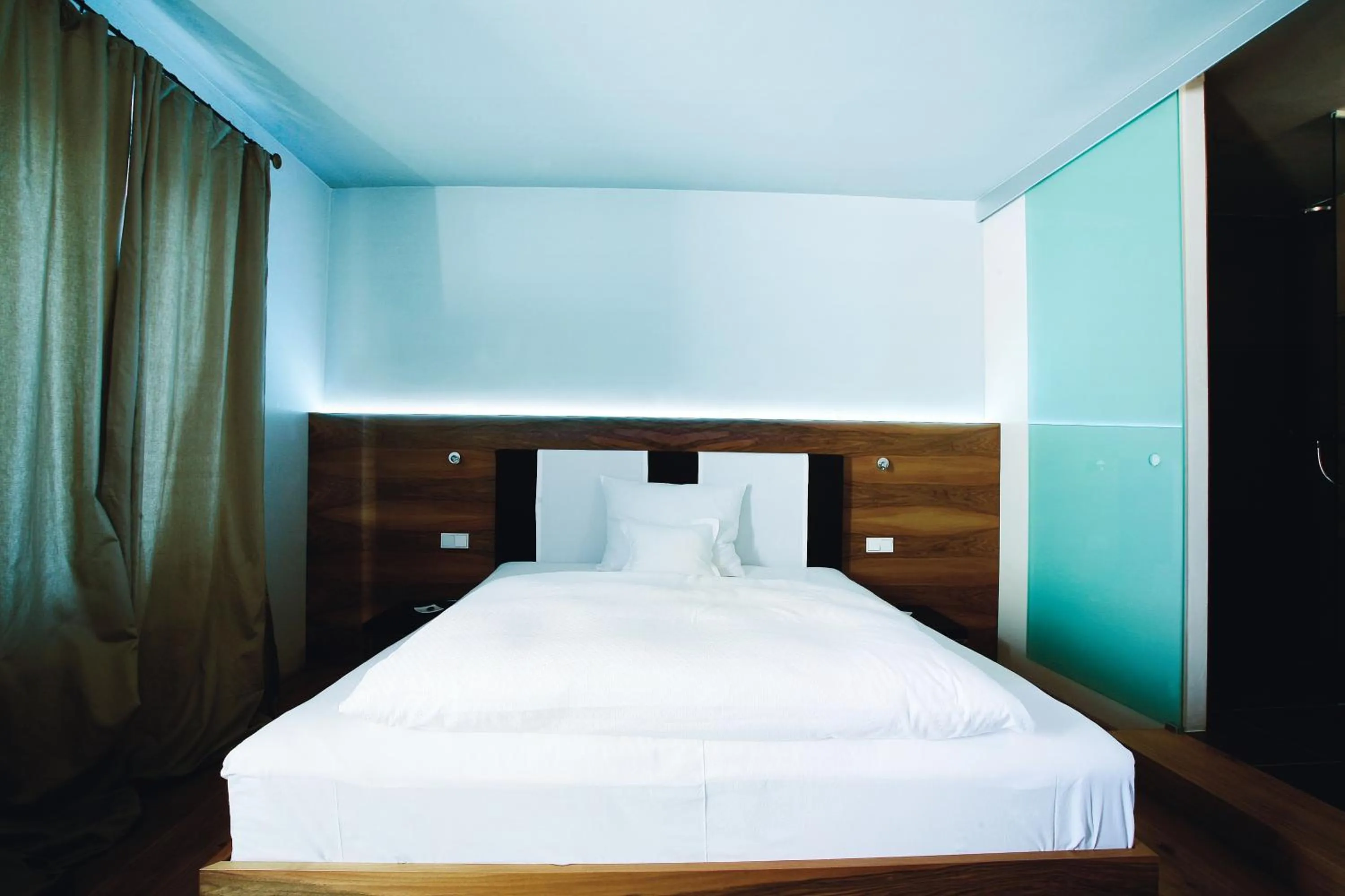 Decorative detail, Bed in Frühstückshotel im Goldschmiedehaus