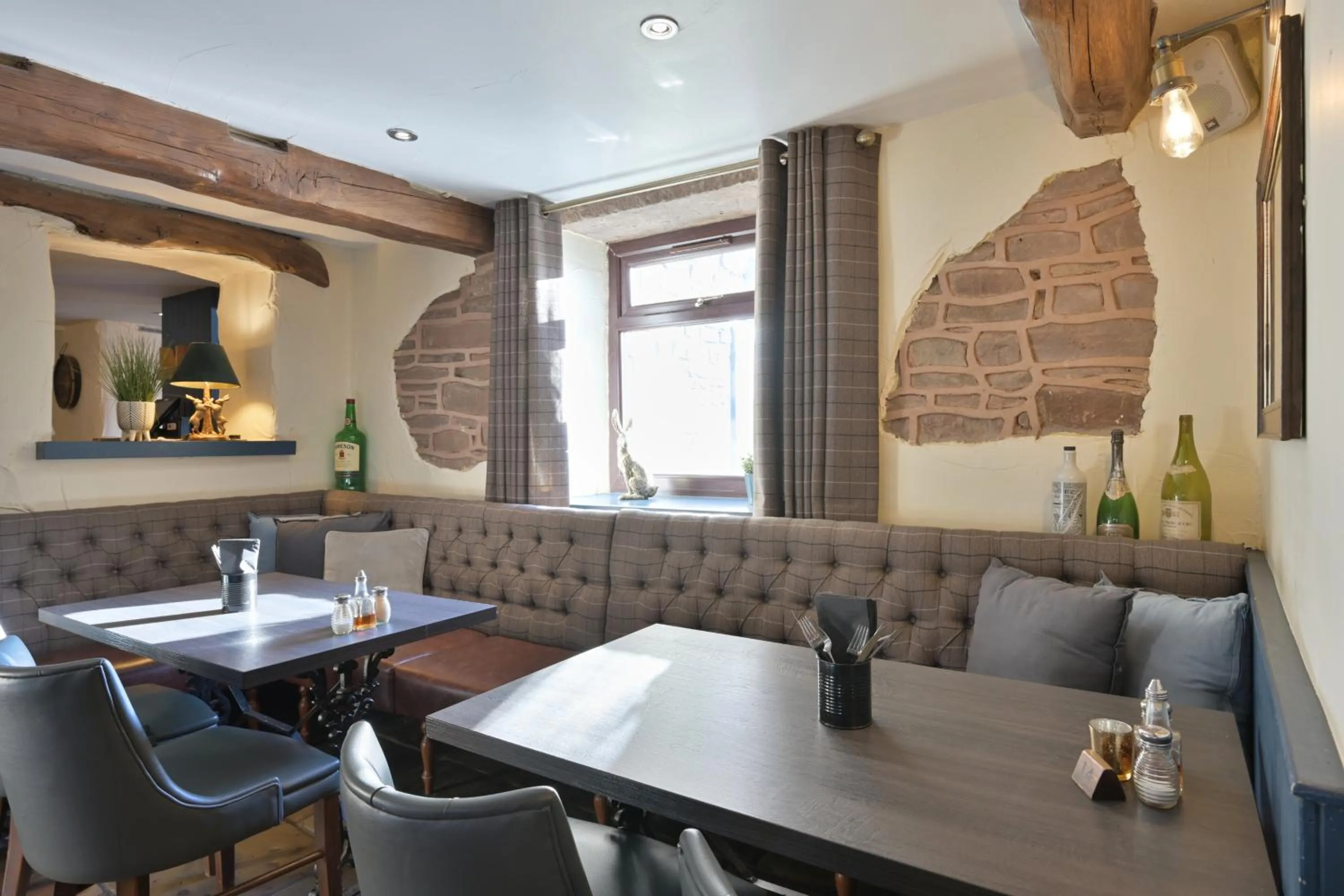 Lounge or bar in Rooms at The Dressers Arms